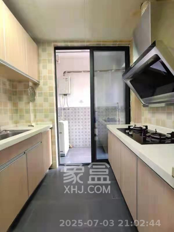 长房时代城  2室2厅1卫   2500.00元/月