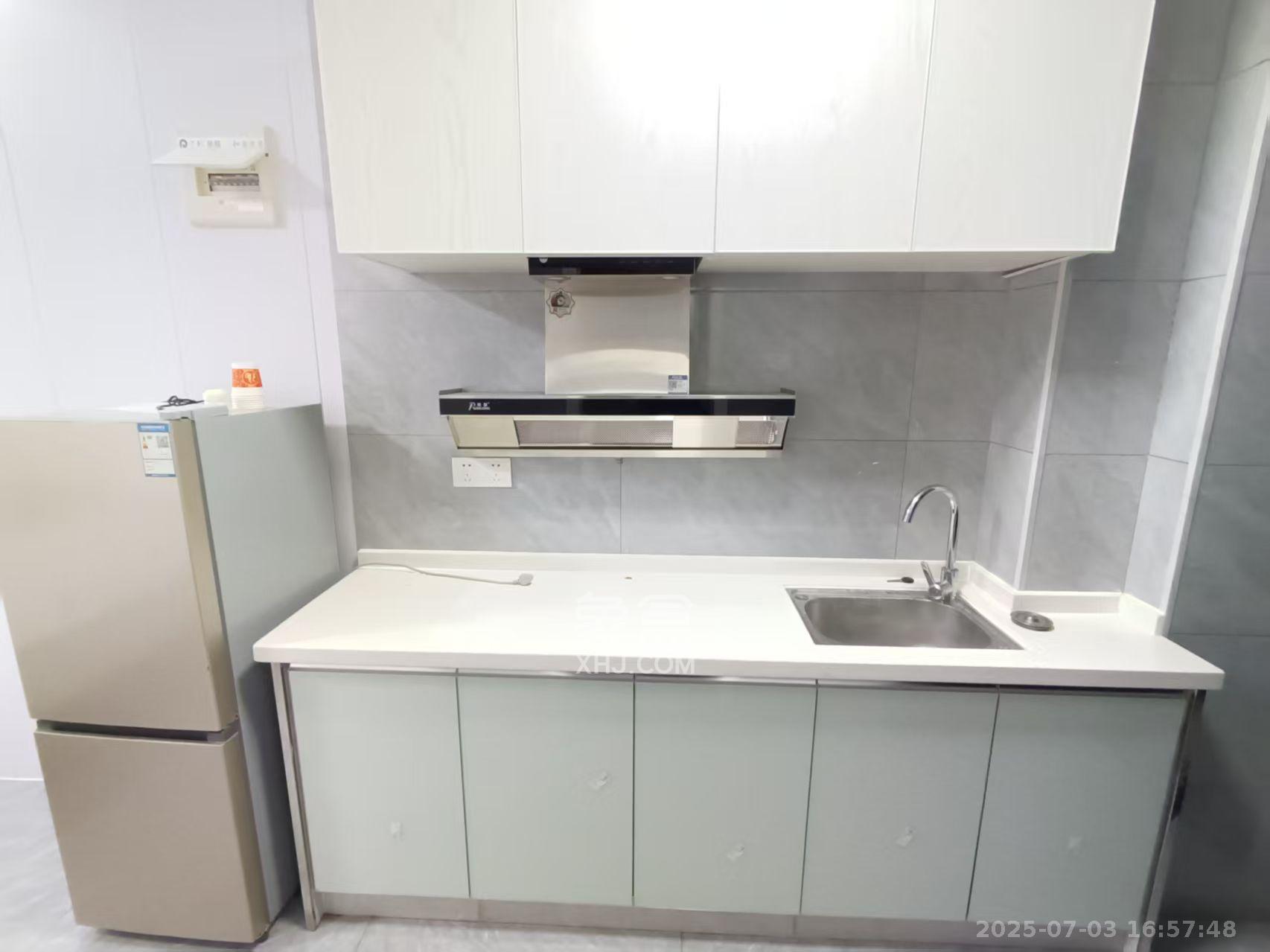 保利麓谷林语I区  1室1厅1卫   1450.00元/月室内图