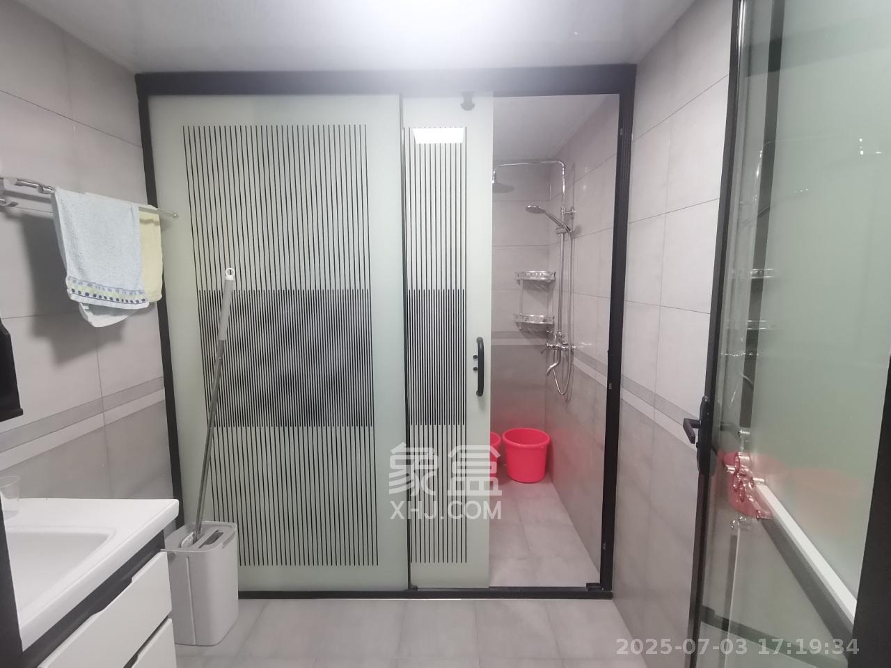 宏聚地中海  3室2厅2卫   2800.00元/月室内图