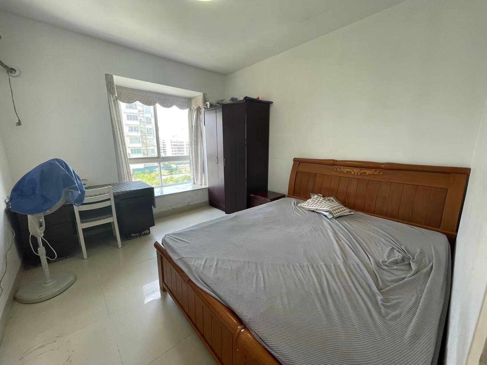 海天逸舍 2室2厅2卫 2500.0元/月 海天逸舍 2室2厅2卫 2500.0元/月室内图