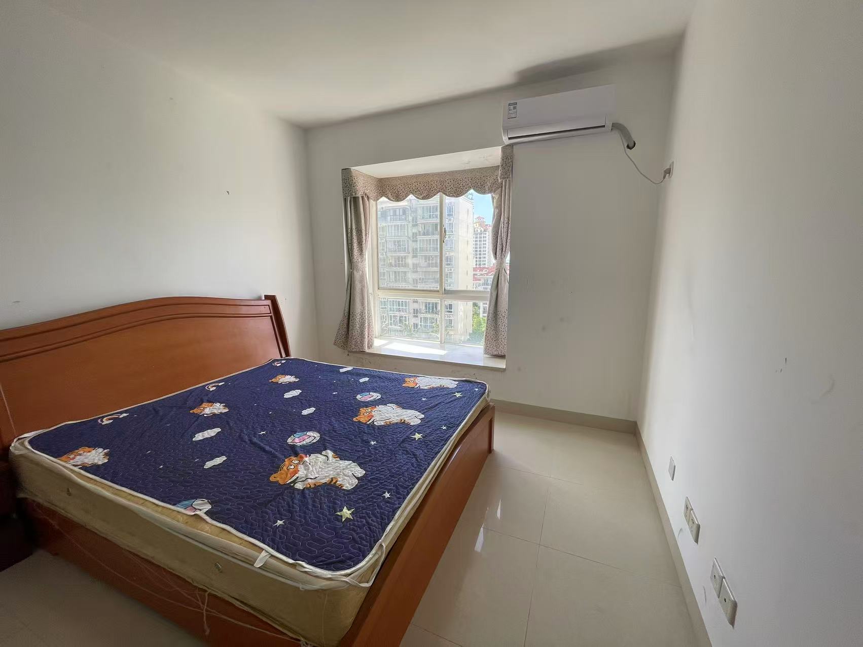 海天逸舍 2室2厅2卫 2500.0元/月 海天逸舍 2室2厅2卫 2500.0元/月室内图