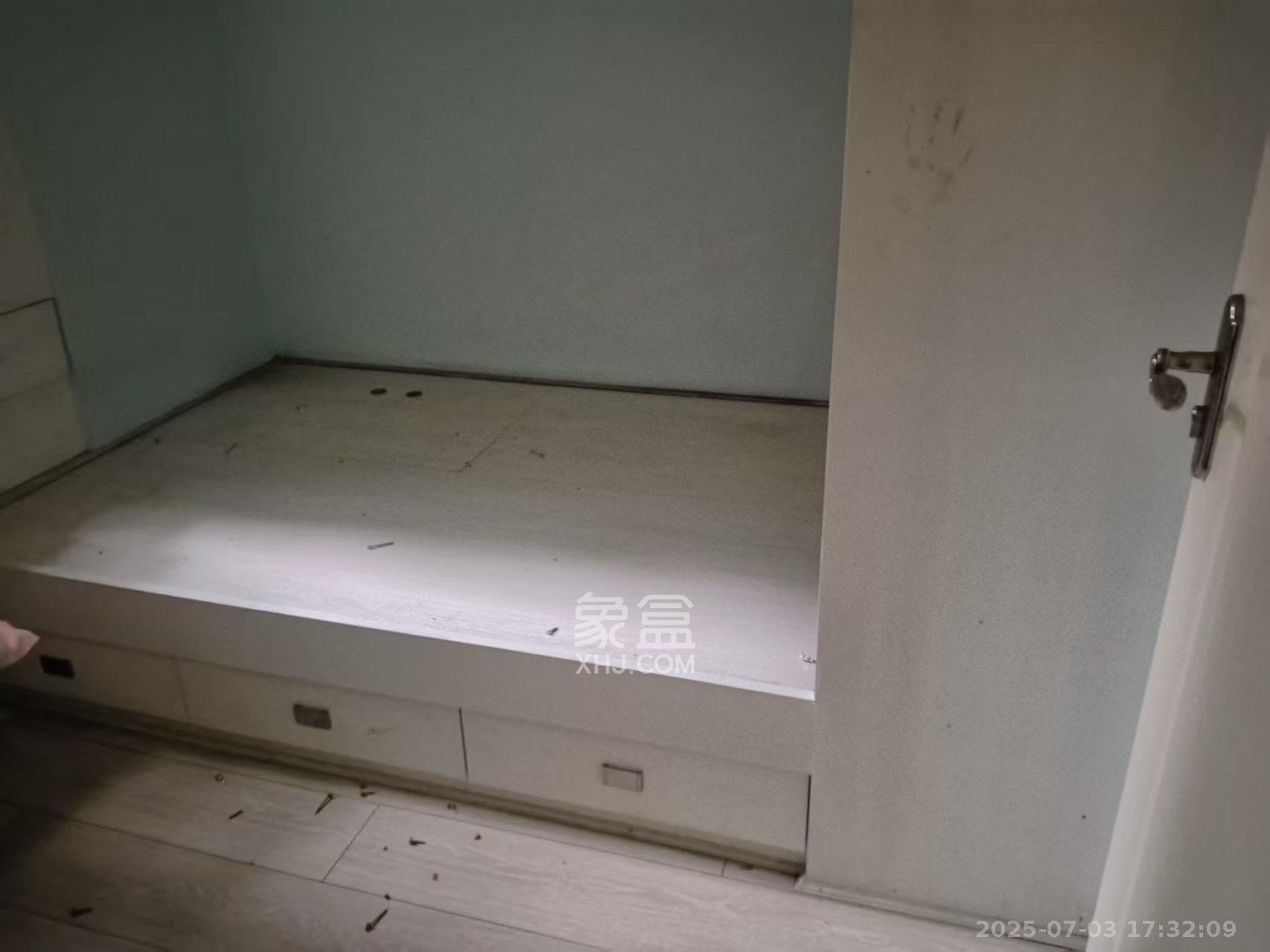 保利麓谷林语E区  3室2厅1卫   2300.00元/月室内图