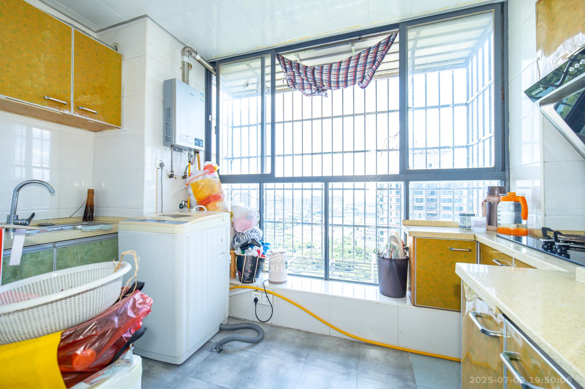 尚都花园城  1室1厅1卫    19.6万厨房