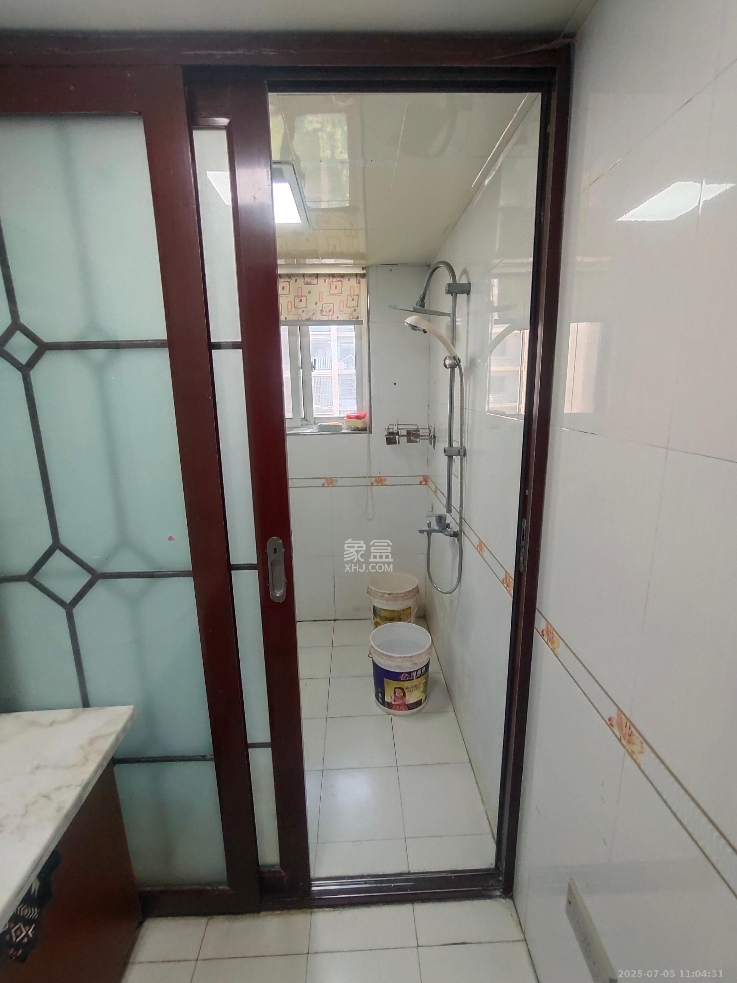 博雅湘水湾  3室2厅2卫   2200.00元/月室内图