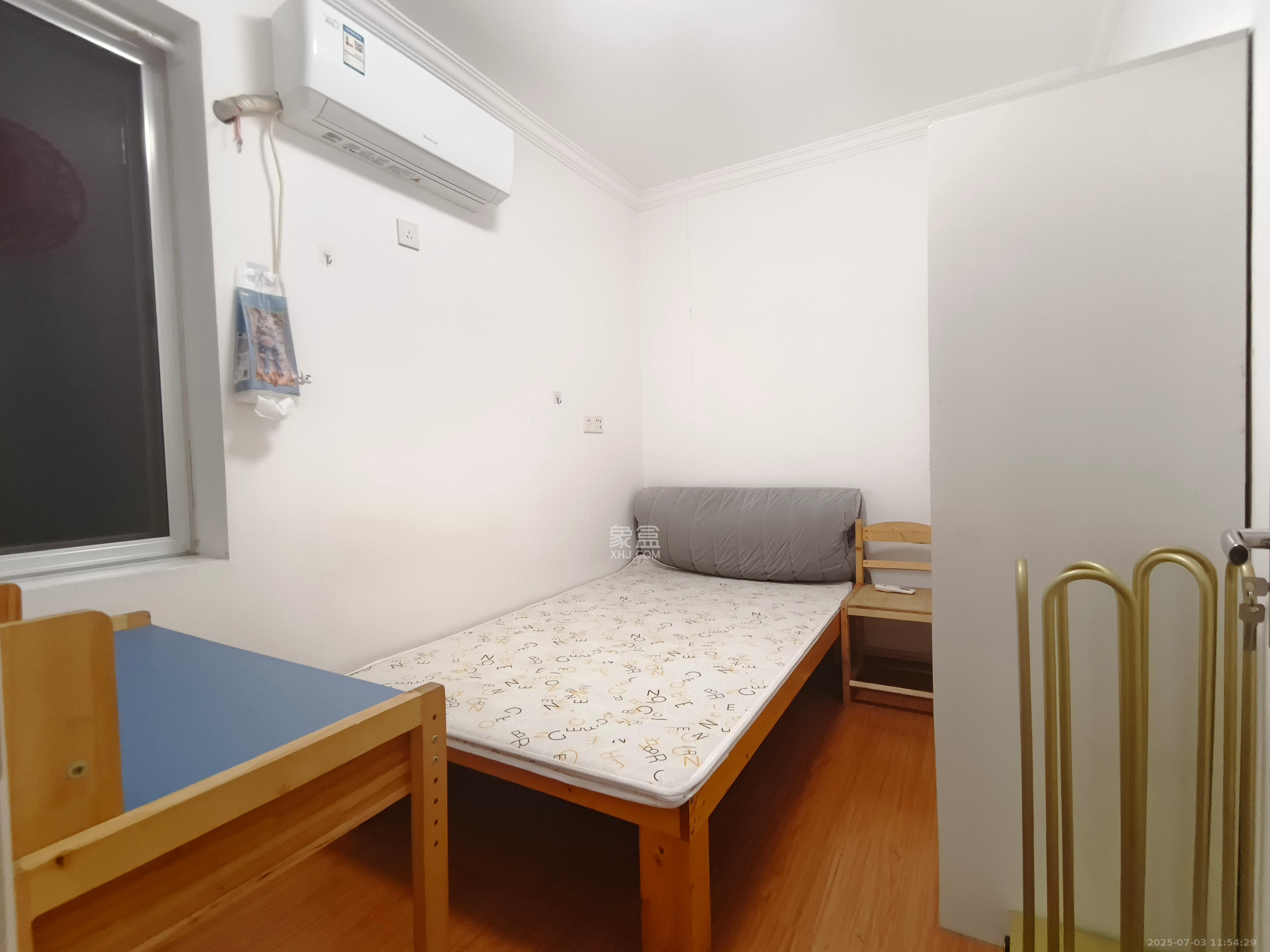 明景公寓  2室1厅1卫   2600.00元/月室内图