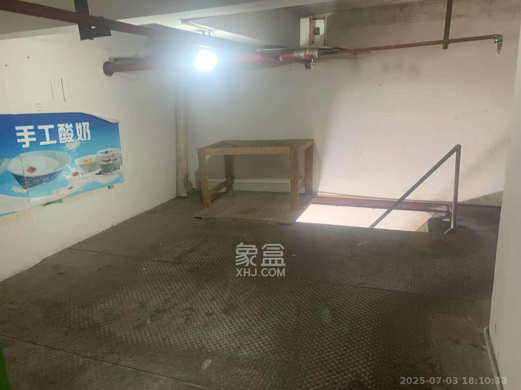 铂宫   80.0㎡     6300.00元/月