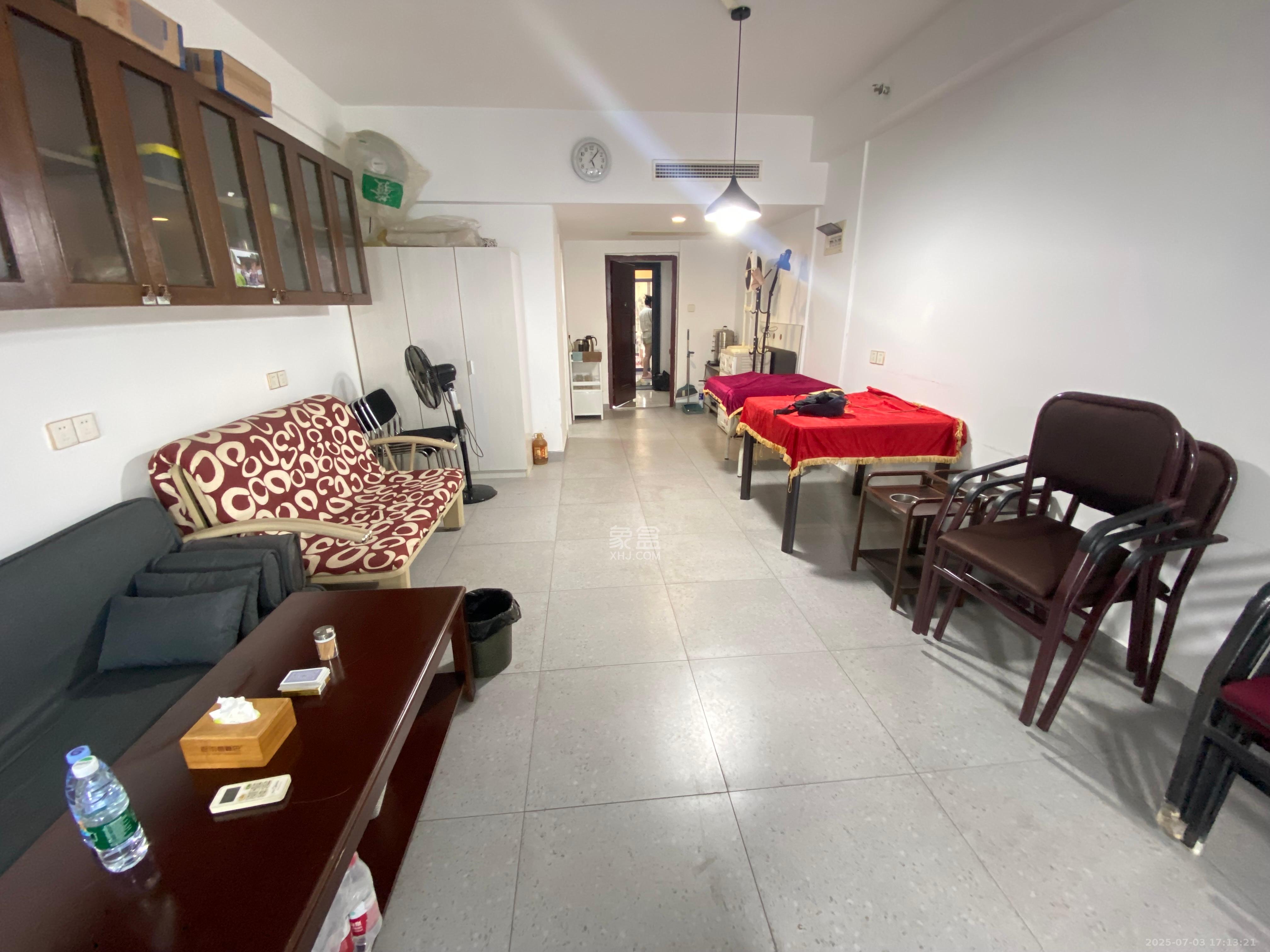 明城国际 1室0厅1卫 2000.0元/月 明城国际 1室0厅1卫 2000.0元/月室内图