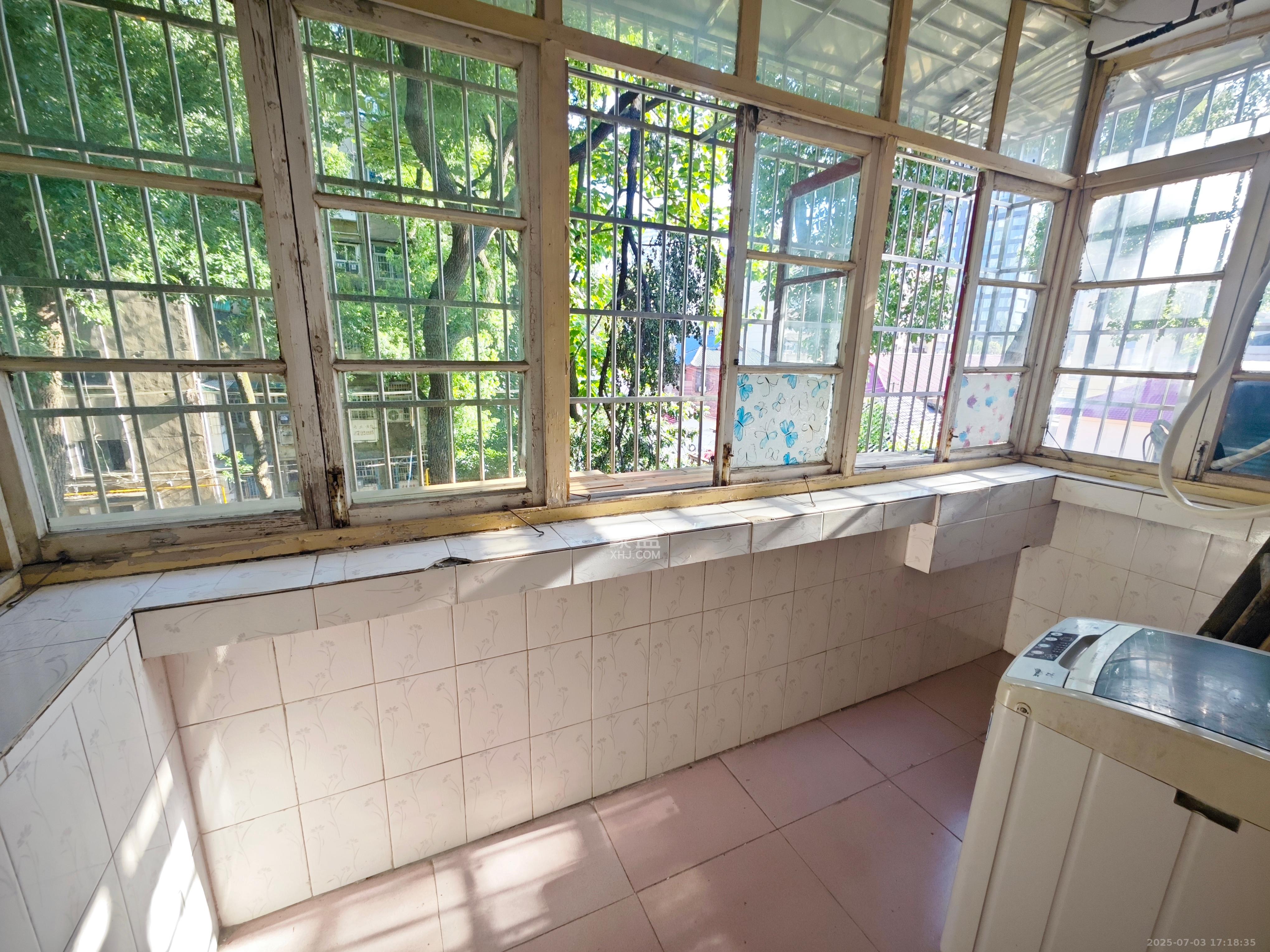 湘雅医学院(湘雅附一北院) 3室1厅1卫 2000.0元/月 湘雅医学院(湘雅附一北院) 3室1厅1卫 2000.0元/月室内图