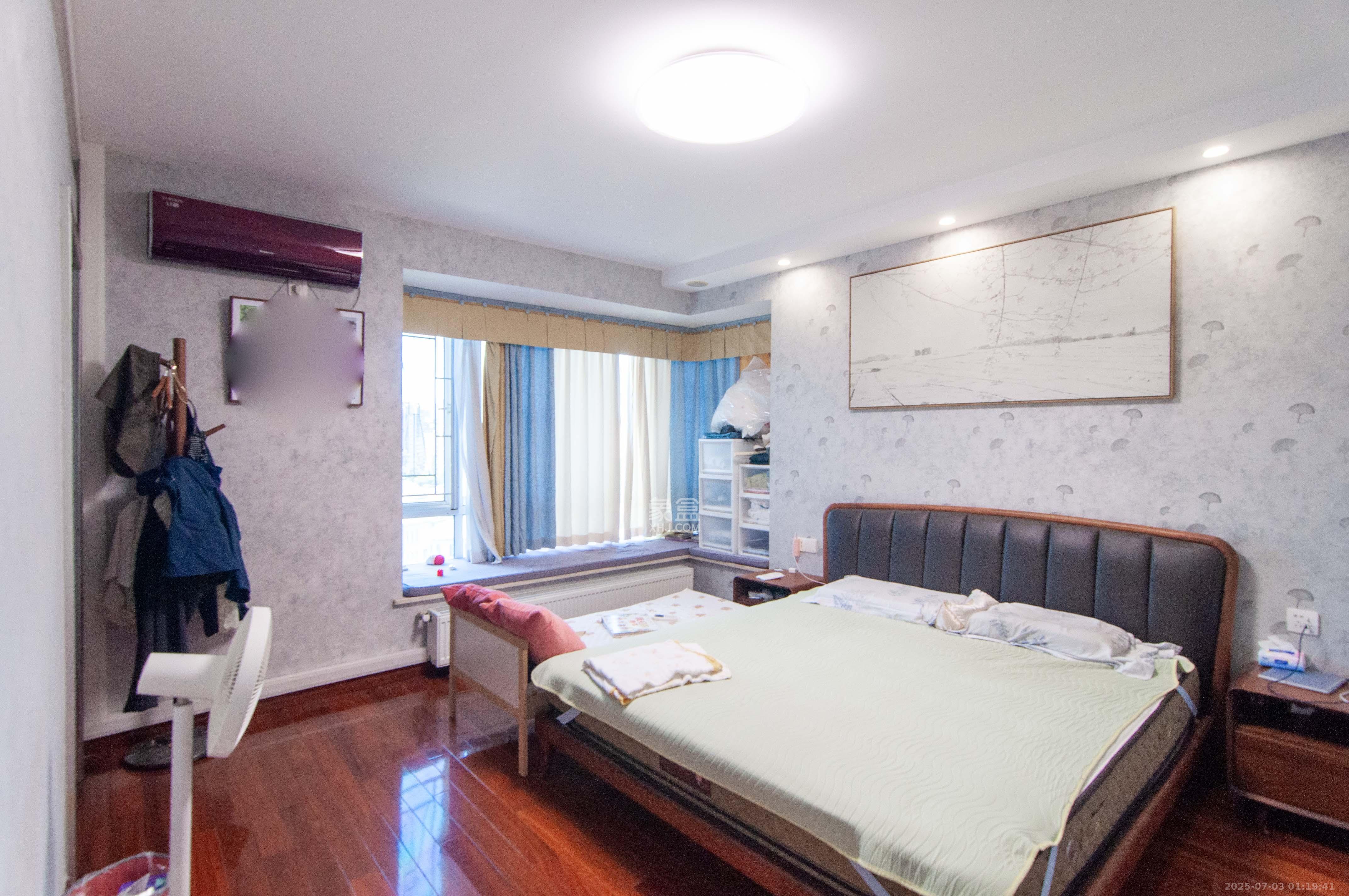 湘麓国际  4室2厅2卫    130.0万其他