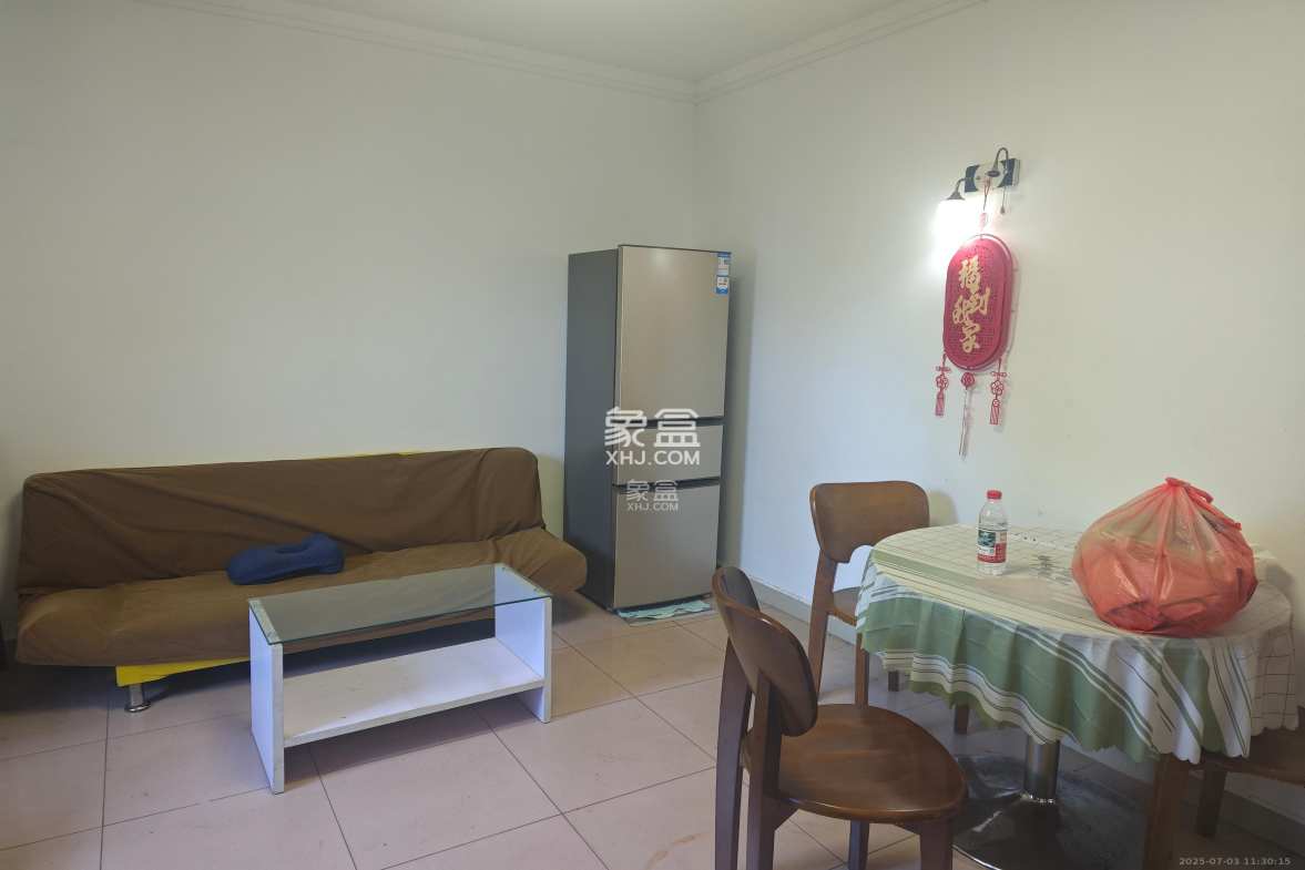 东文庙坪 2室1厅1卫 2200.0元/月 东文庙坪 2室1厅1卫 2200.0元/月室内图