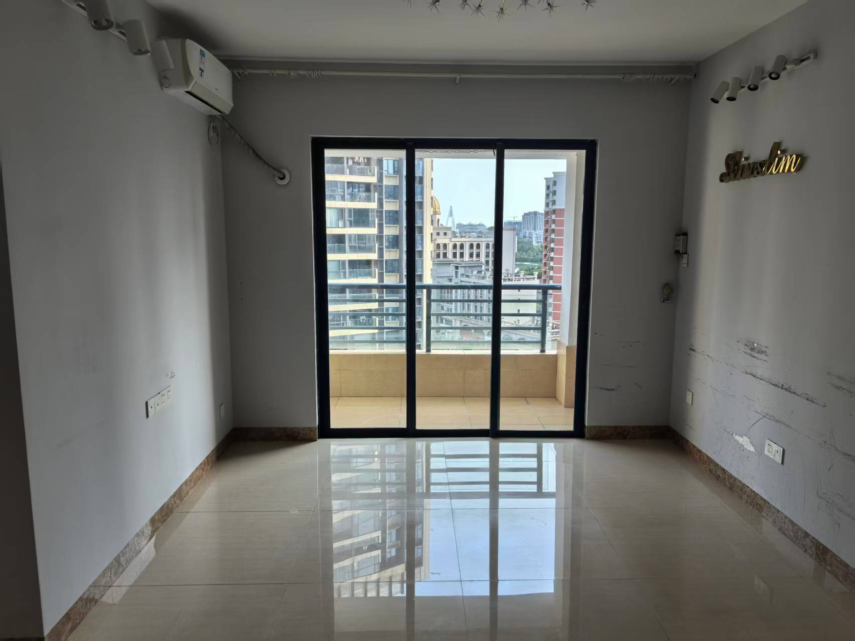 金城SOHO（海岸金城金城国际）  2室2厅1卫    3000.0元/月室内图