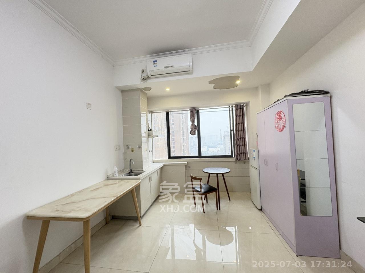 佐佑大厦  1室1厅1卫    900.0元/月 佐佑大厦  1室1厅1卫    900.0元/月室内图