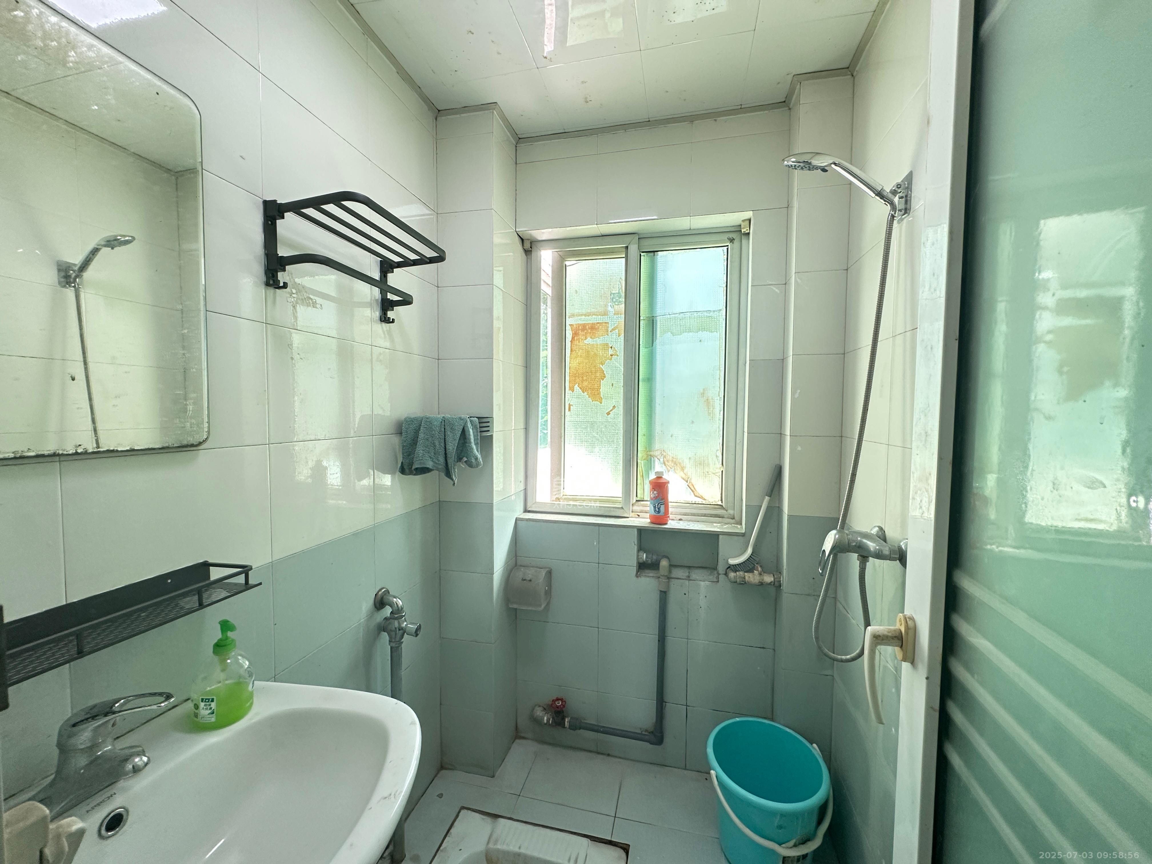 恩瑞麓山名园(龙王港小区) 3室2厅2卫 2400.0元/月 恩瑞麓山名园(龙王港小区) 3室2厅2卫 2400.0元/月室内图