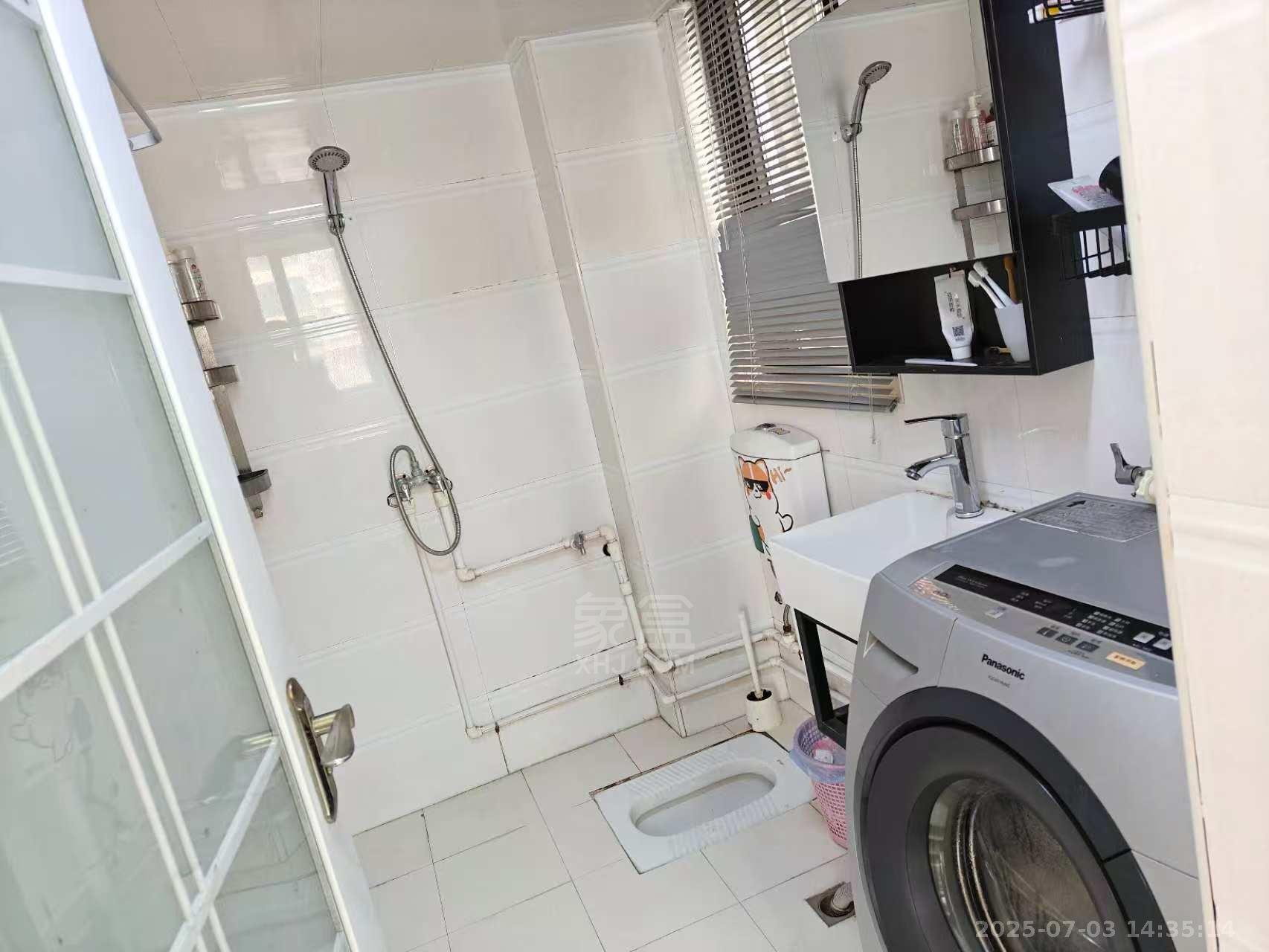 恒瑞雅园 1室1厅1卫 1300.0元/月 恒瑞雅园 1室1厅1卫 1300.0元/月室内图