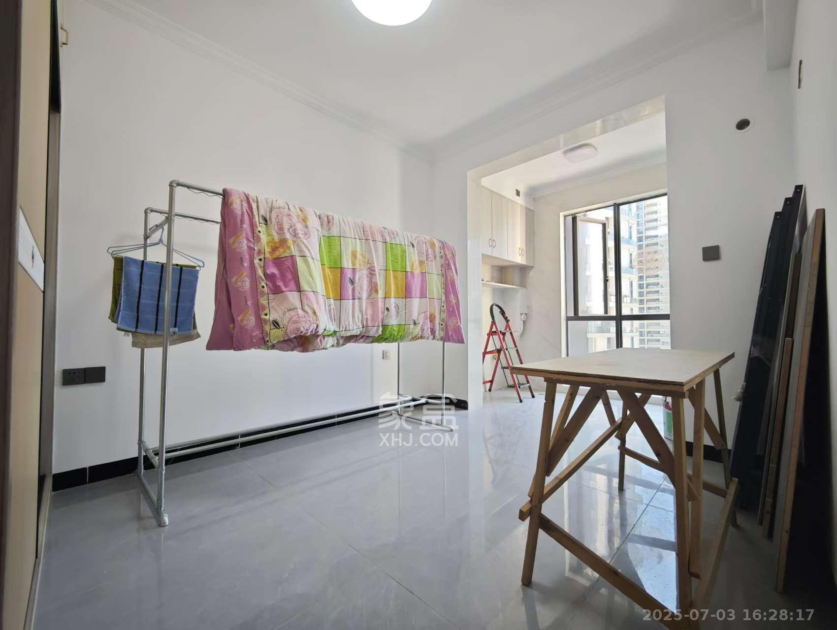 玺宇悦城国际 4室2厅2卫 69.8万 玺宇悦城国际 4室2厅2卫 69.8万客厅