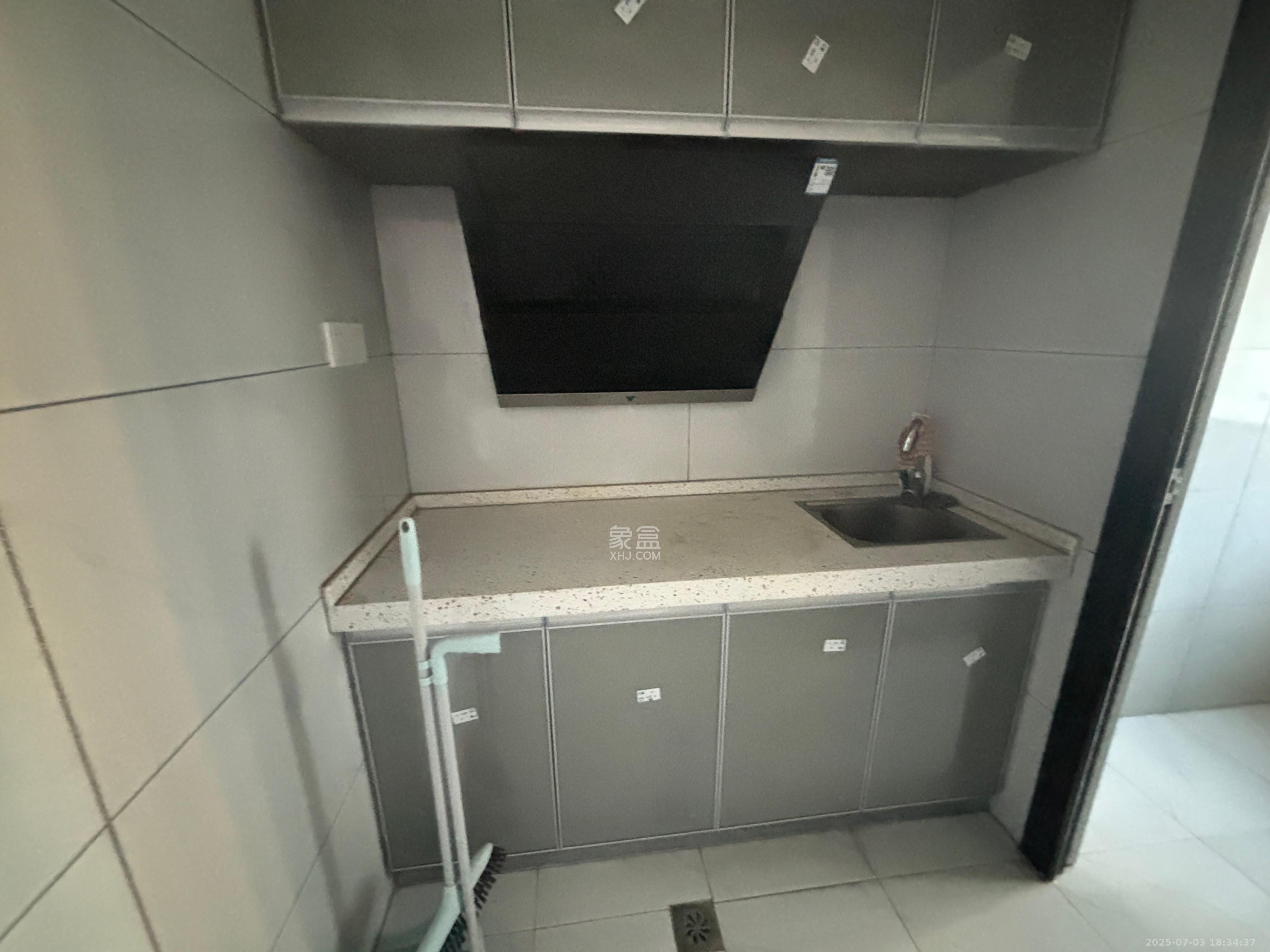 嘉荣苑  2室1厅1卫   1300.00元/月室内图