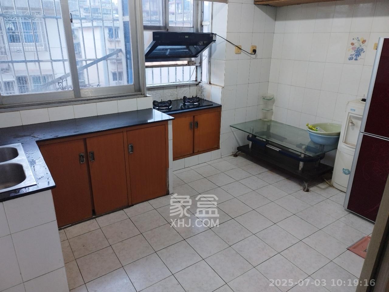 动力南苑 2室2厅1卫 1500.0元/月 动力南苑 2室2厅1卫 1500.0元/月室内图