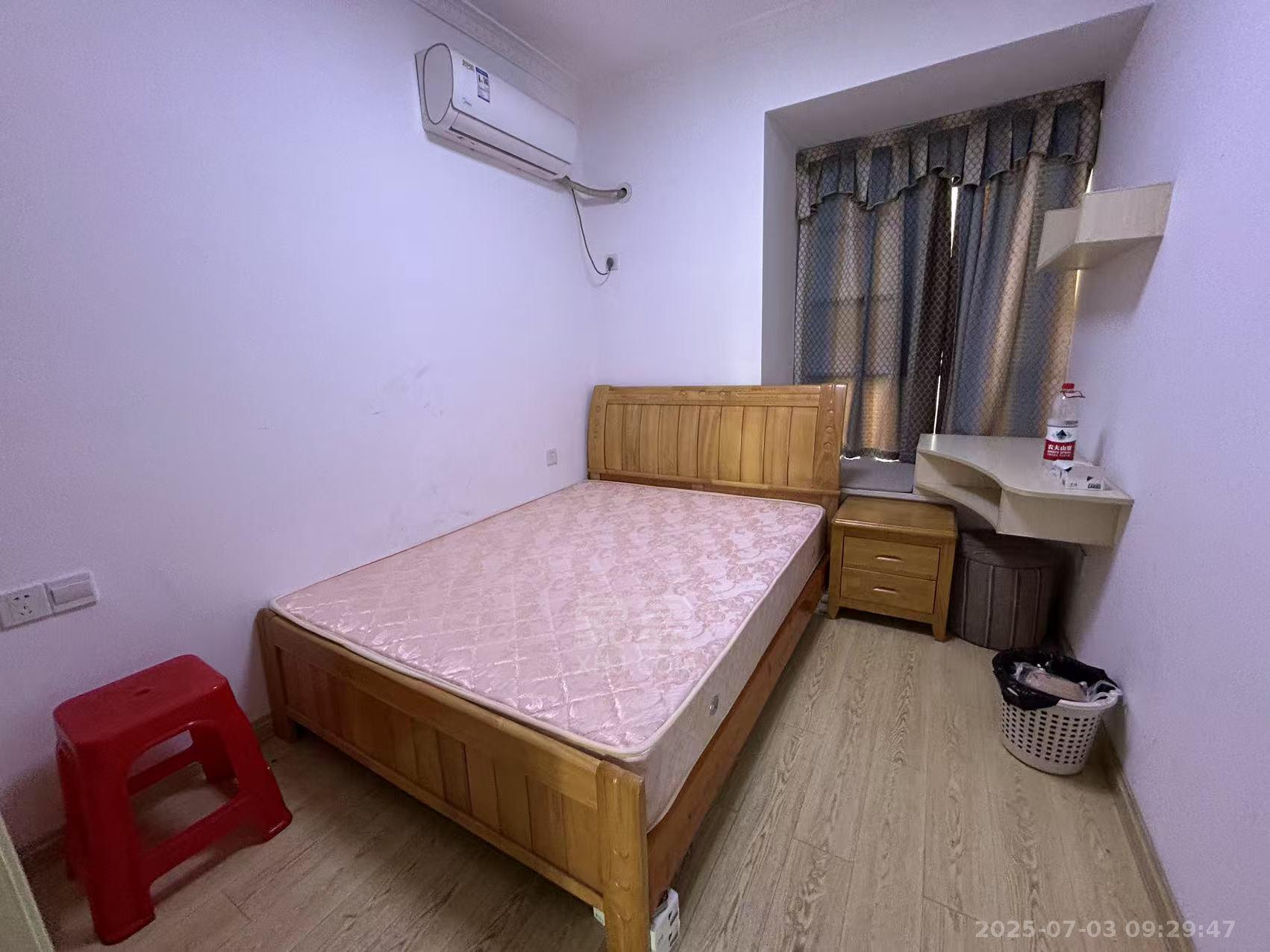 中建御山和苑  3室2厅2卫    2000.0元/月室内图