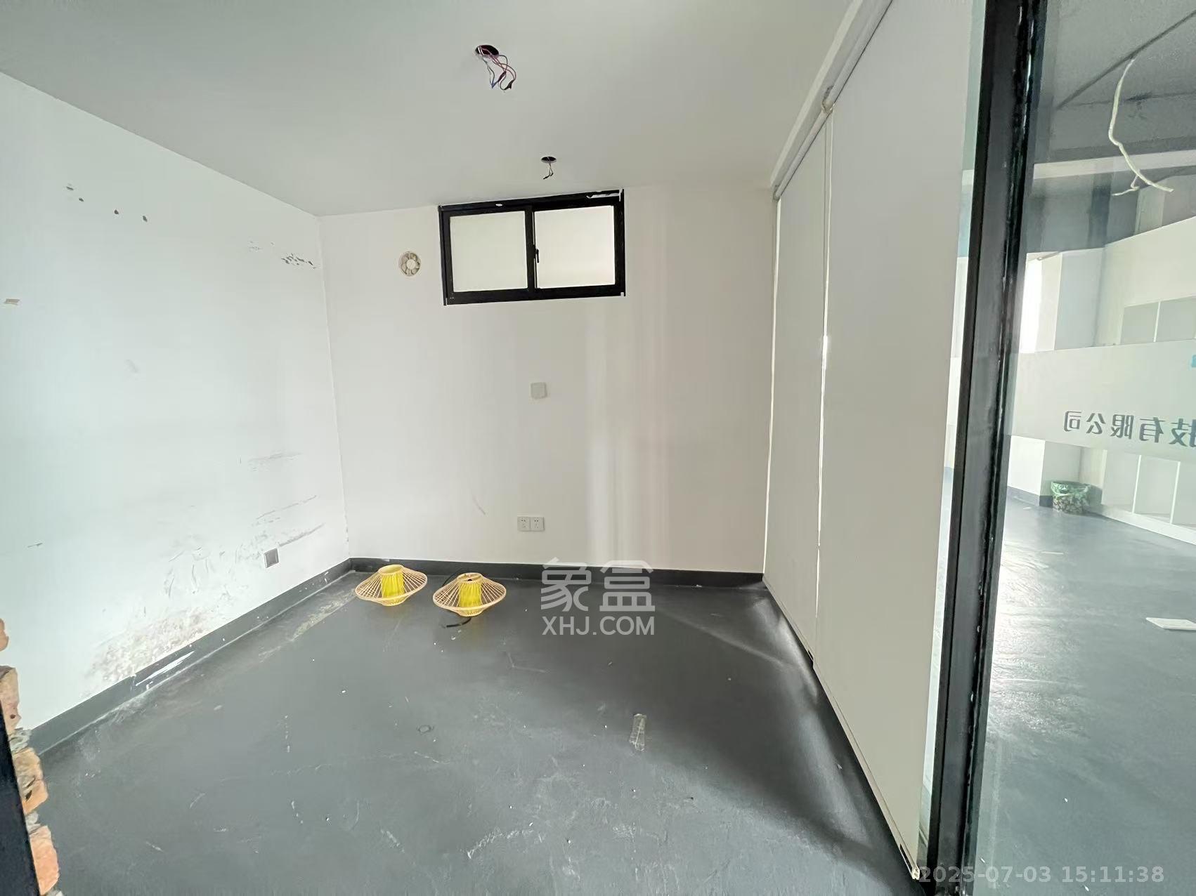 上河国际B座 2室1厅1卫 2600.0元/月 上河国际B座 2室1厅1卫 2600.0元/月室内图