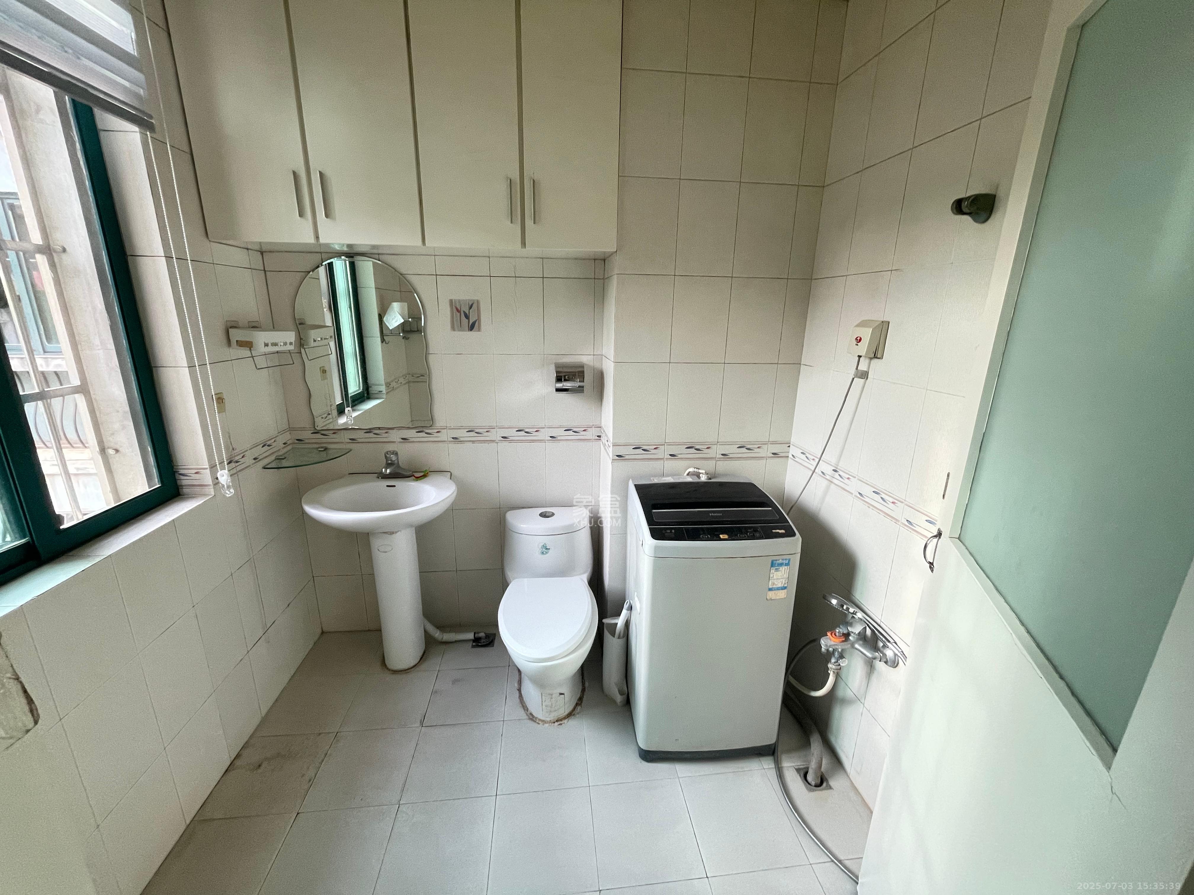 华盛家园  3室2厅2卫    2000.0元/月 华盛家园  3室2厅2卫    2000.0元/月室内图