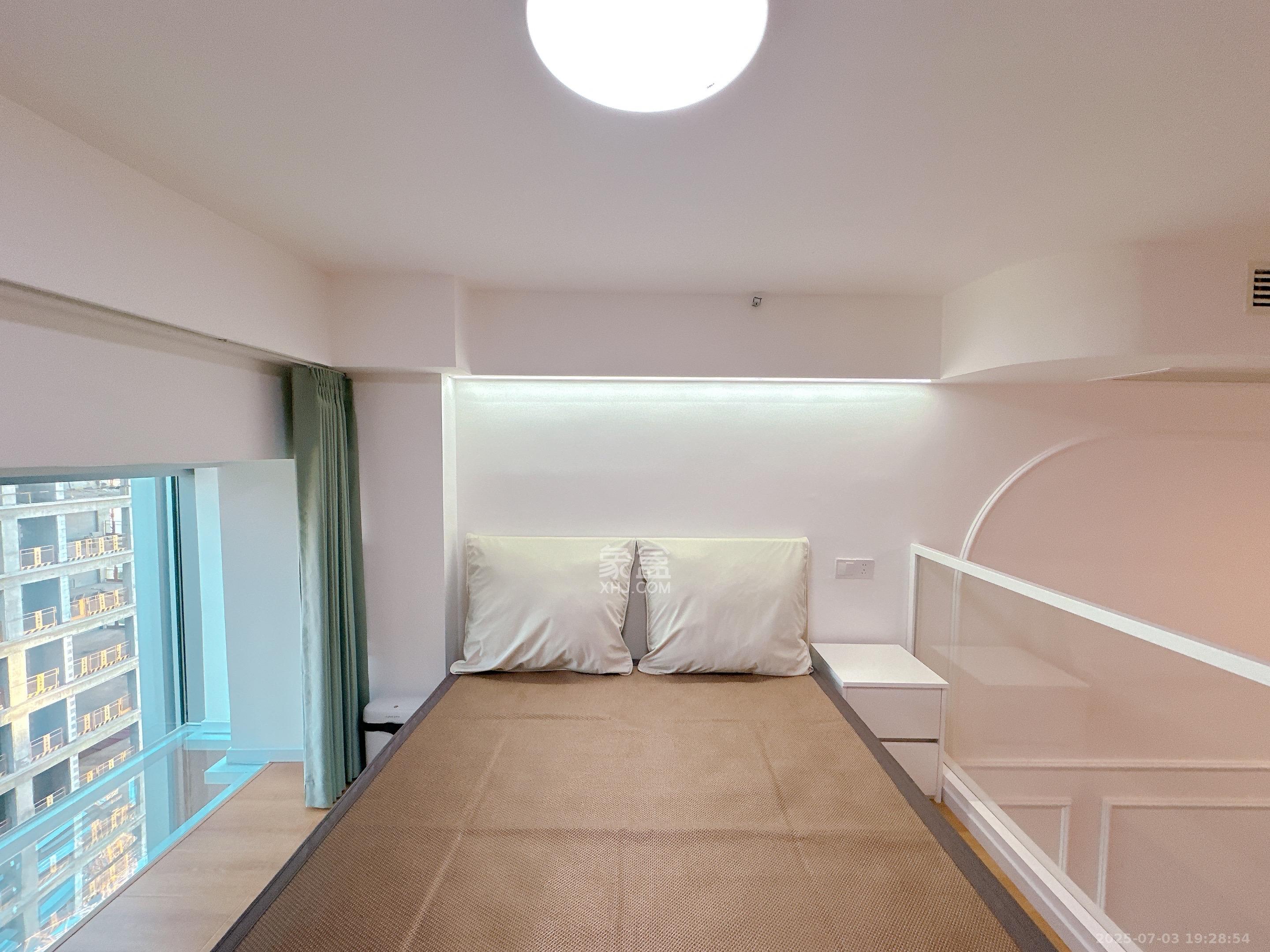 复地滨江金融中心 2室1厅1卫 3200.0元/月 复地滨江金融中心 2室1厅1卫 3200.0元/月室内图