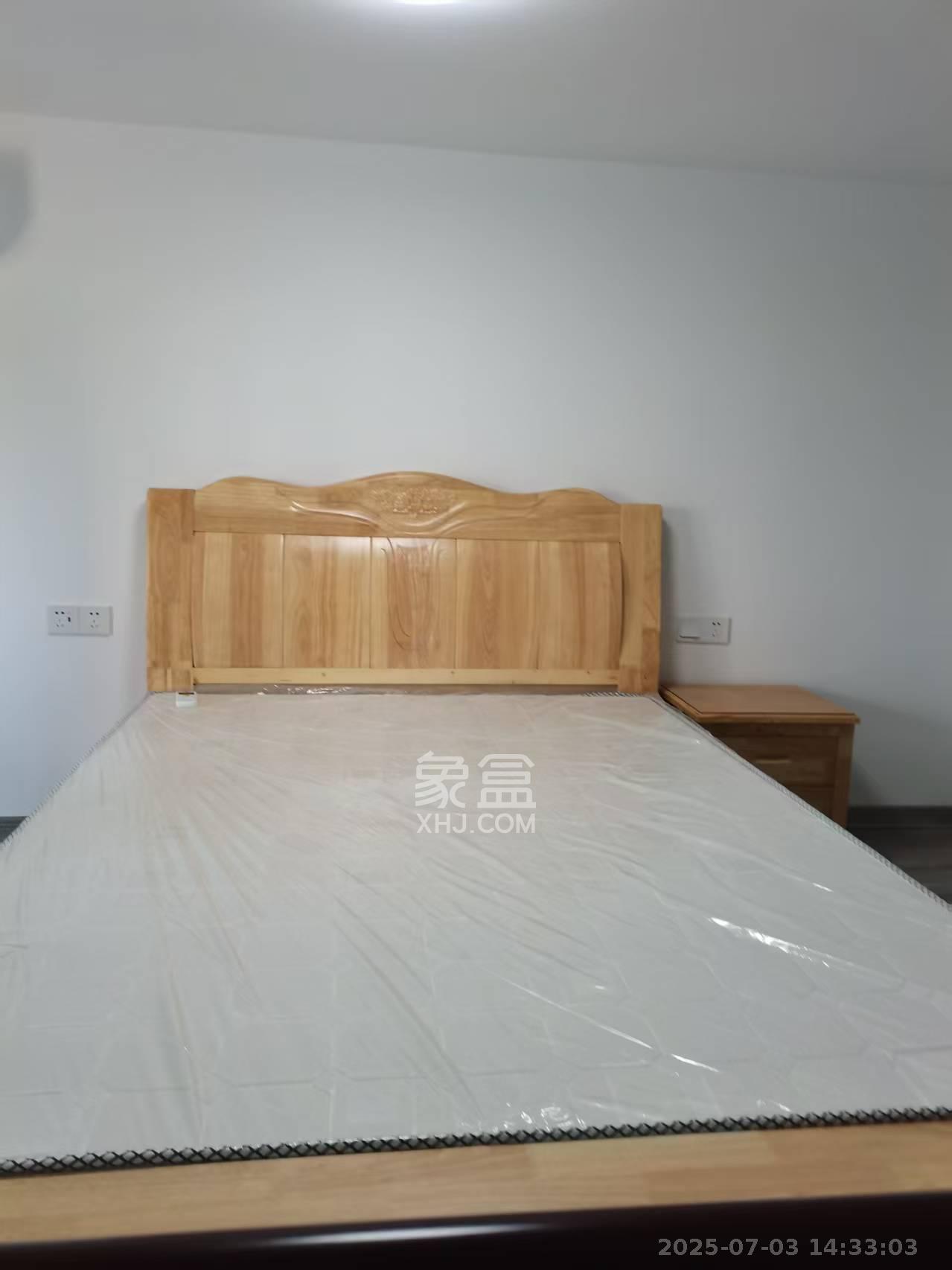 万科金色梦想A区  1室1厅1卫   1600.00元/月室内图