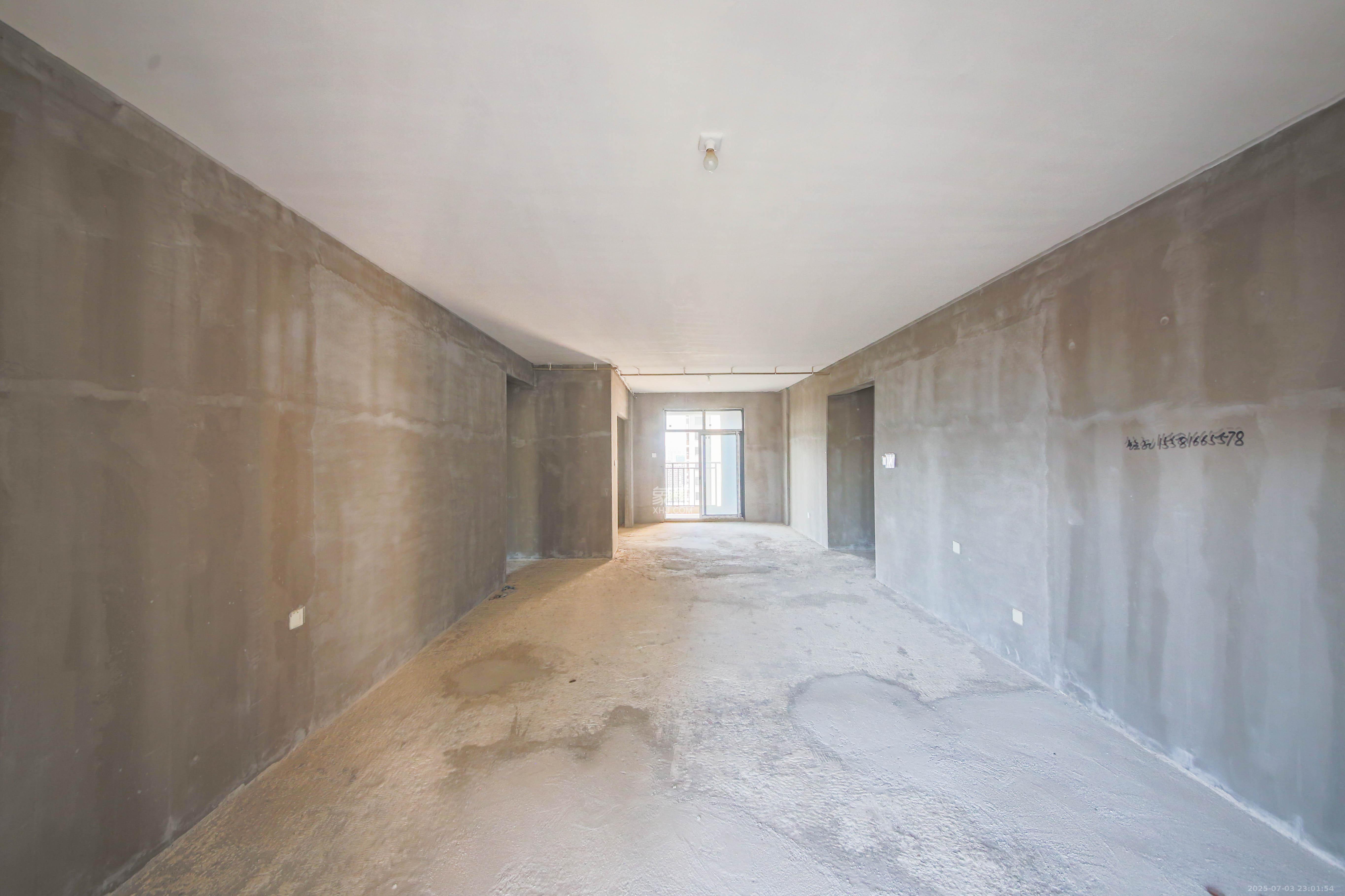 友谊青苑 4室2厅2卫 256.0万 友谊青苑 4室2厅2卫 256.0万客厅