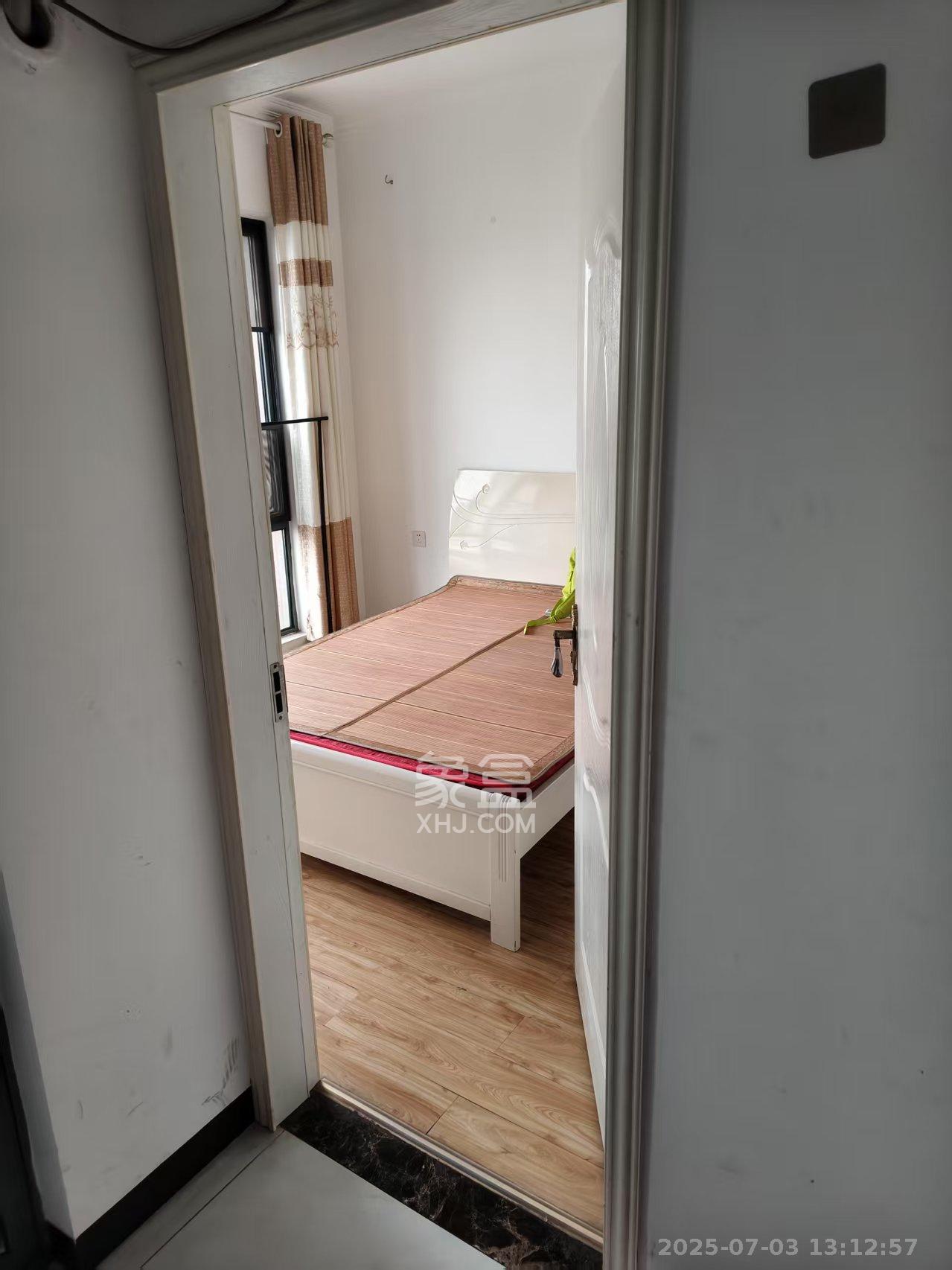 中欣楚天雅郡 2室2厅1卫 1400.0元/月 中欣楚天雅郡 2室2厅1卫 1400.0元/月室内图