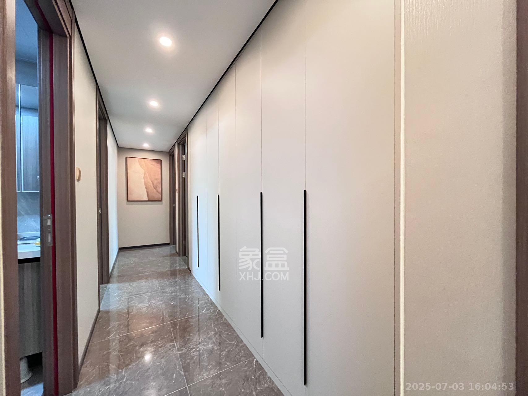 中海阅麓山一期  4室2厅2卫    4500.0元/月 中海阅麓山一期  4室2厅2卫    4500.0元/月室内图