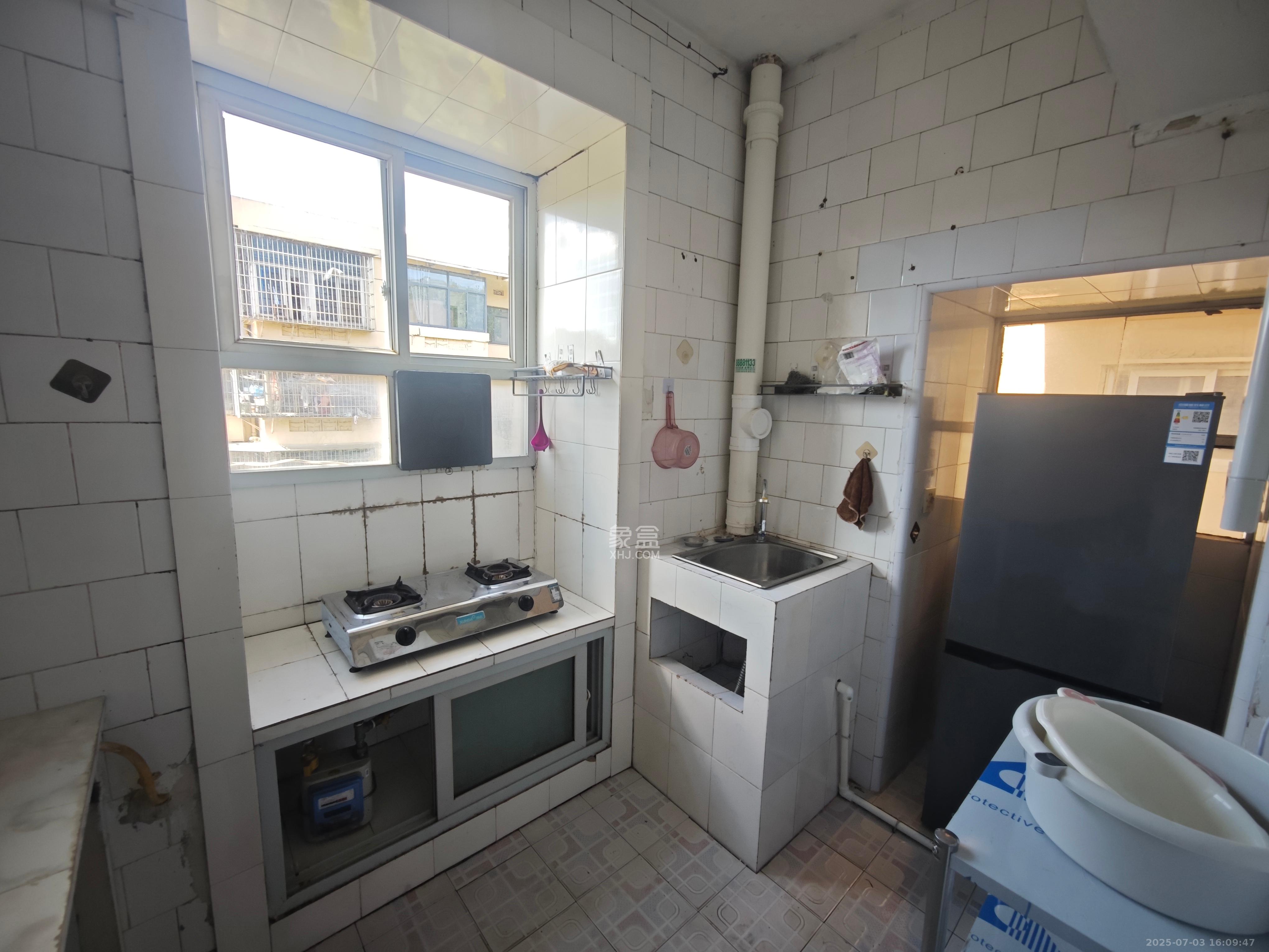 石佳冲小区  2室2厅1卫   1500.00元/月室内图