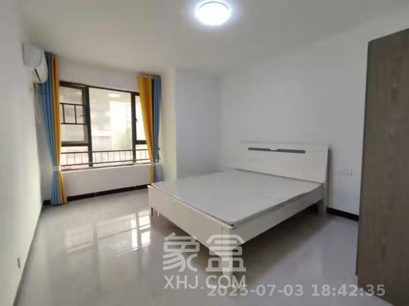 长房时代城  3室2厅2卫   3200.00元/月室内图1