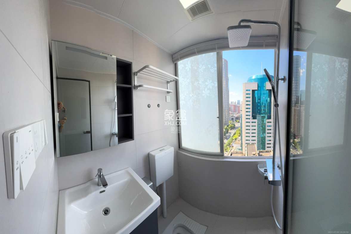 建鸿达现代城 2室2厅1卫 4200.0元/月 建鸿达现代城 2室2厅1卫 4200.0元/月室内图