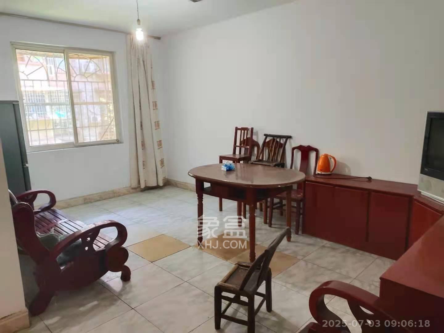 德政园 3室2厅1卫 1300.0元/月 德政园 3室2厅1卫 1300.0元/月室内图