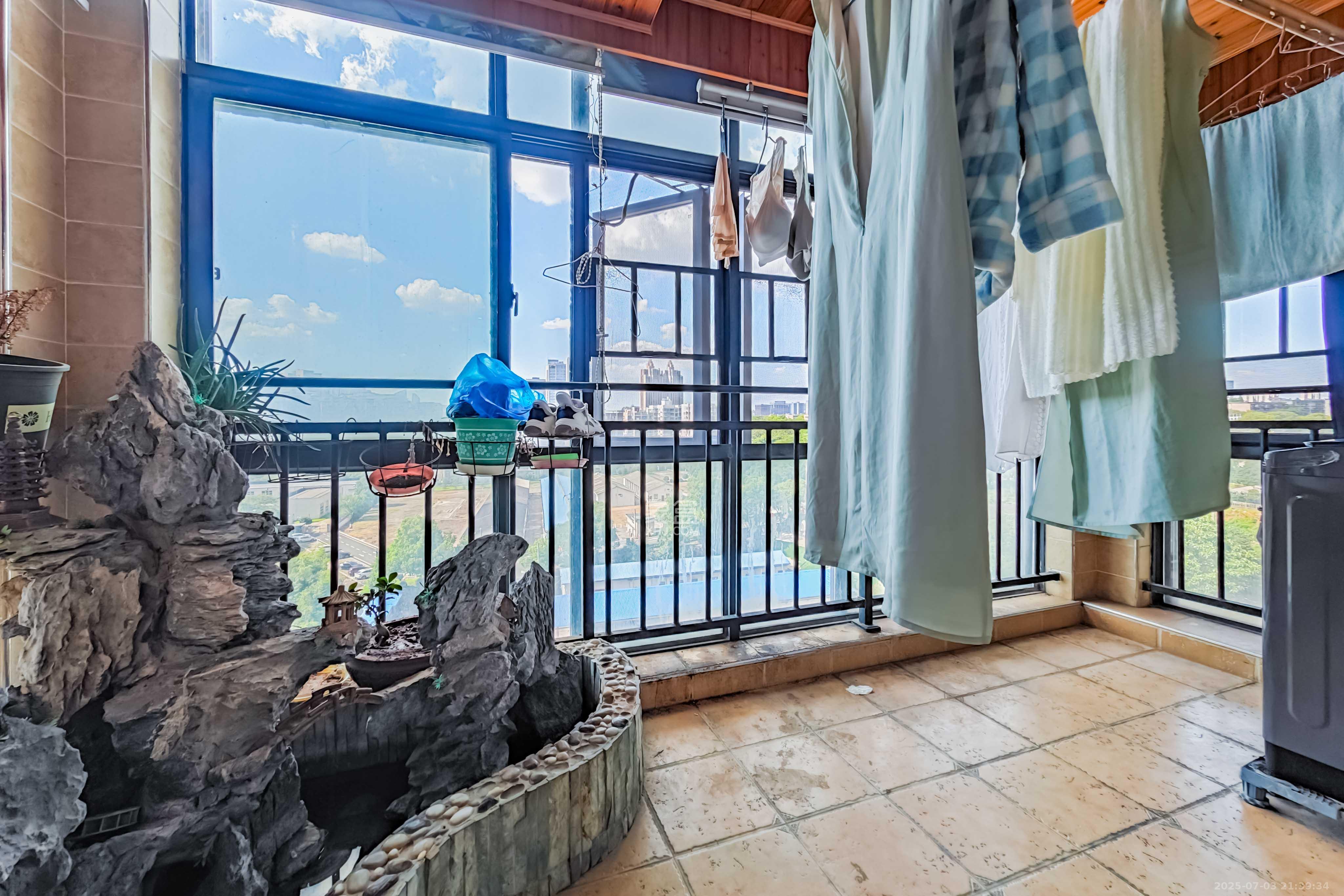 海拔东方 4室2厅2卫 92.0万 海拔东方 4室2厅2卫 92.0万阳台