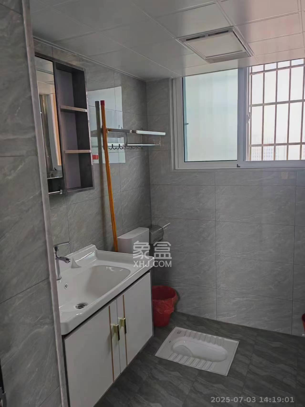 洋湖和园（福联嘉苑）  3室2厅2卫    2200.0元/月室内图
