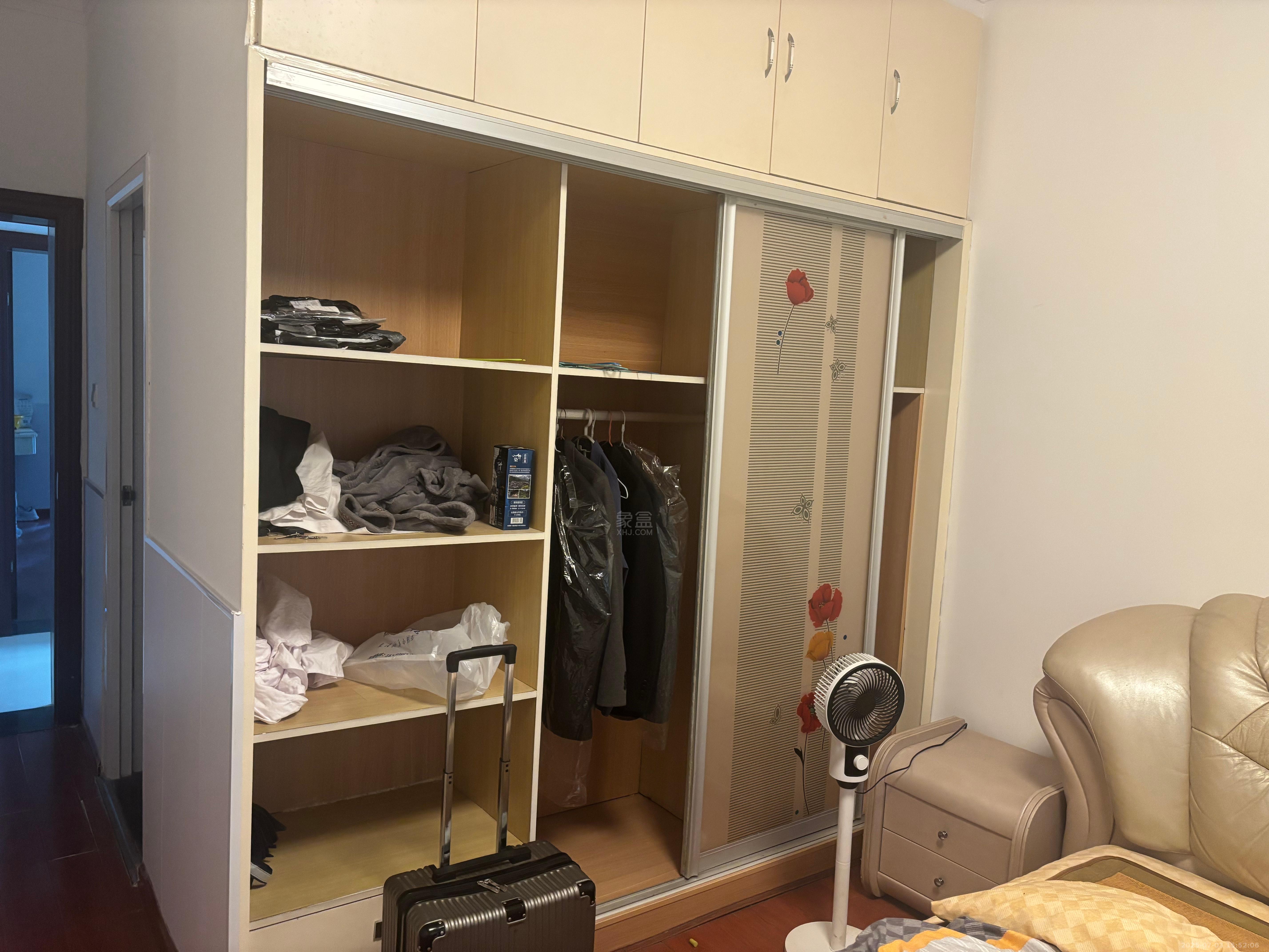 瀚水栗源  3室2厅2卫    1600.0元/月室内图