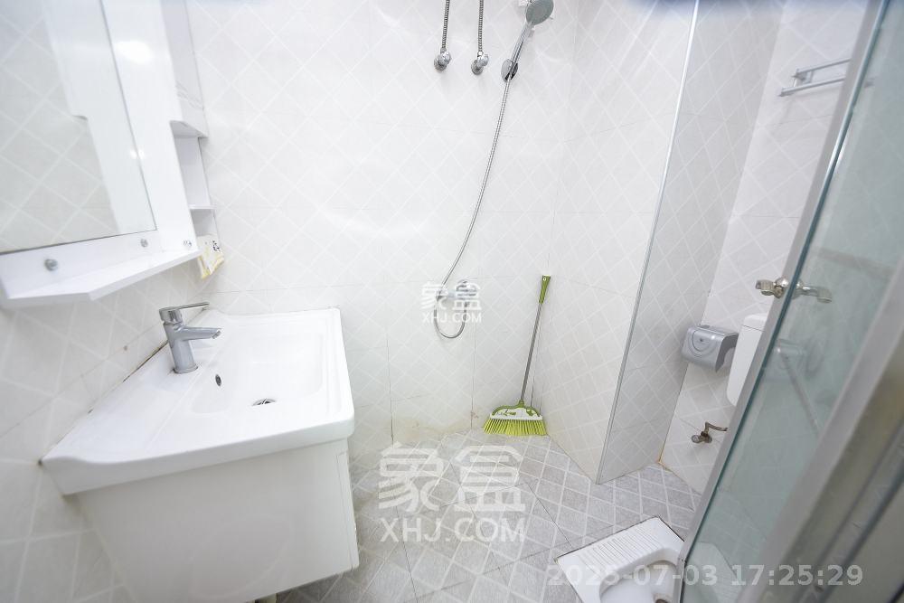 万博汇  1室1厅1卫   1800.00元/月室内图