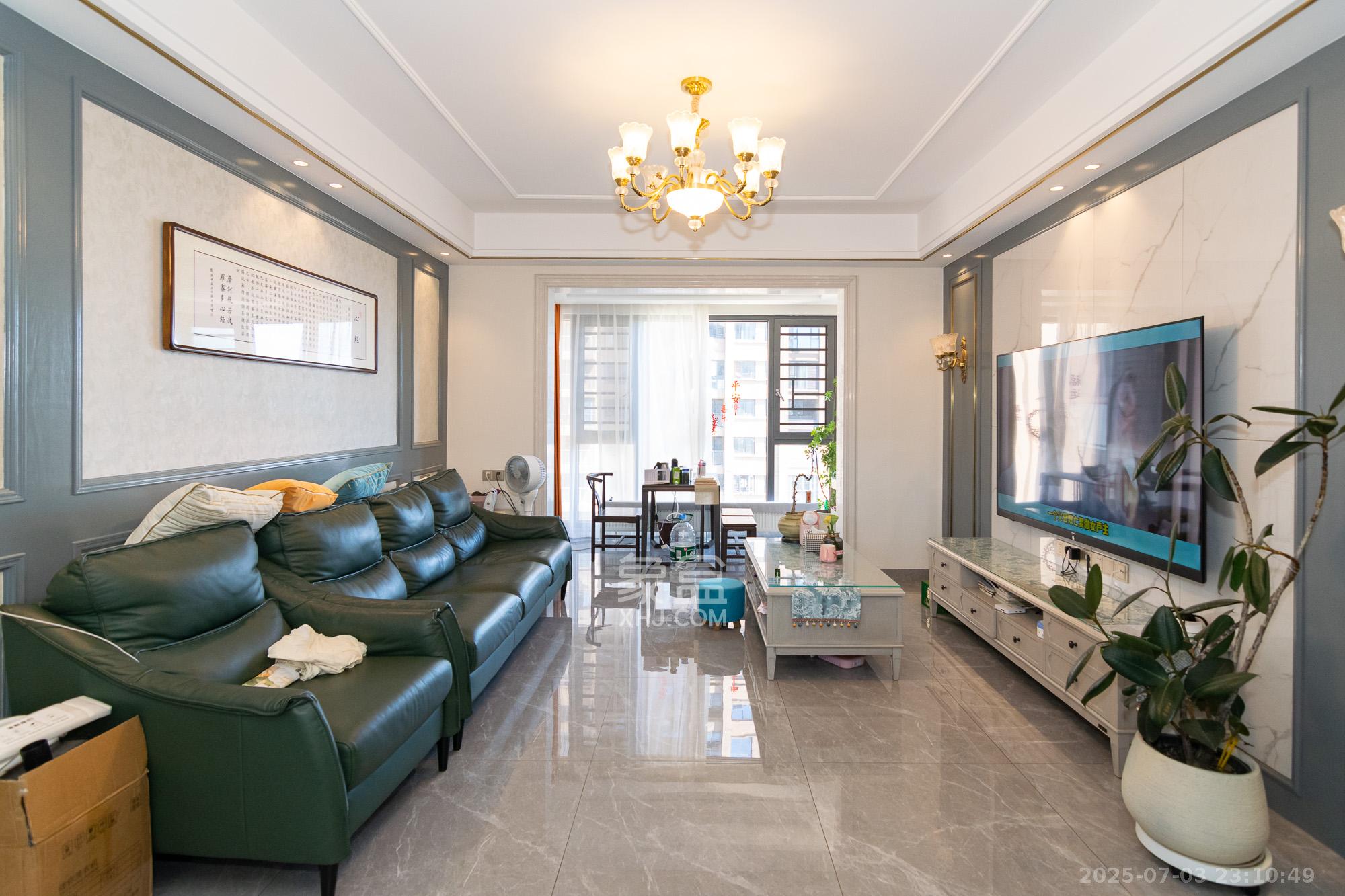 朗诗麓岛 4室2厅2卫 90.0万 朗诗麓岛 4室2厅2卫 90.0万客厅