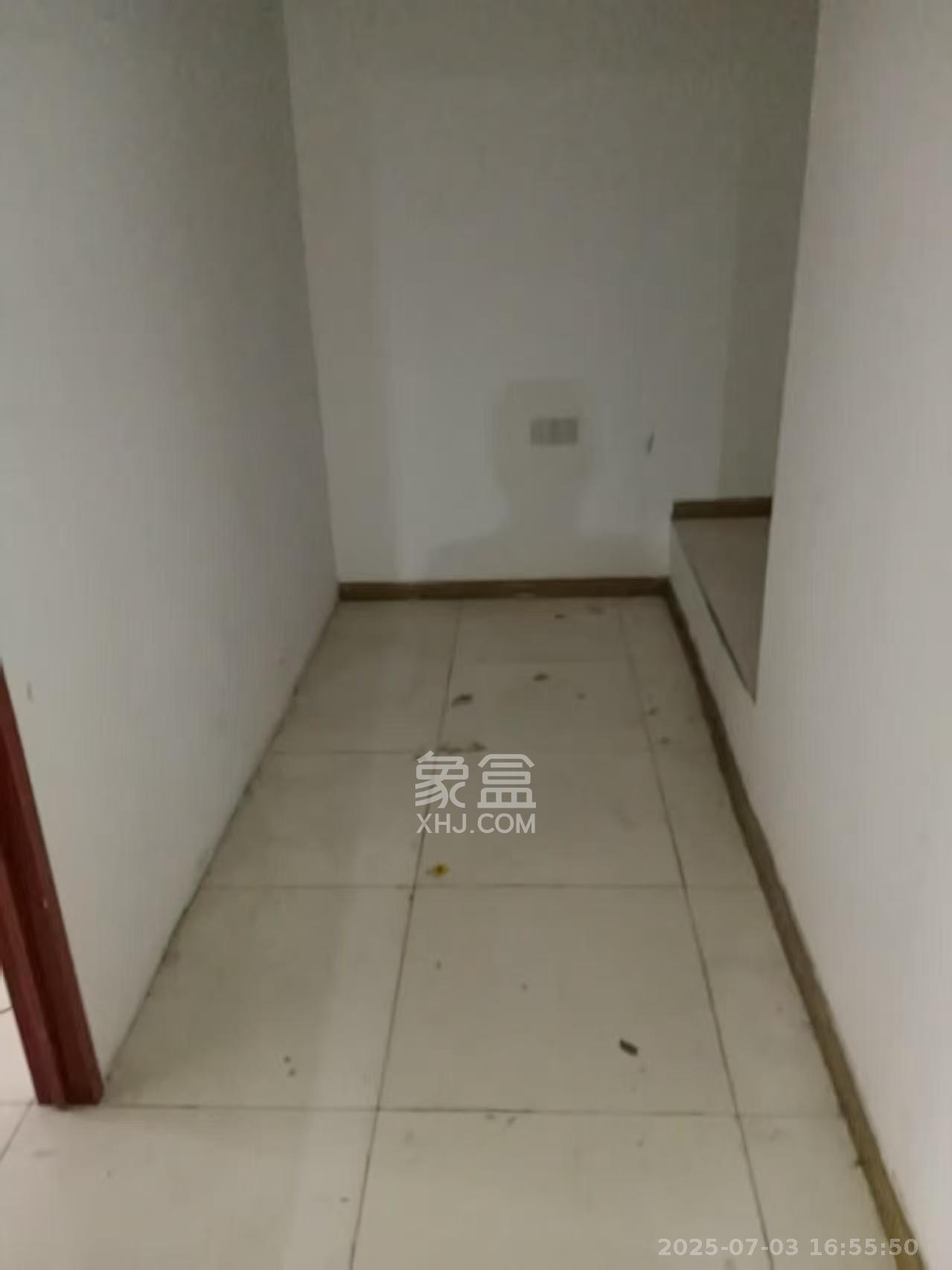 三重星都心  3室2厅2卫   3000.00元/月室内图