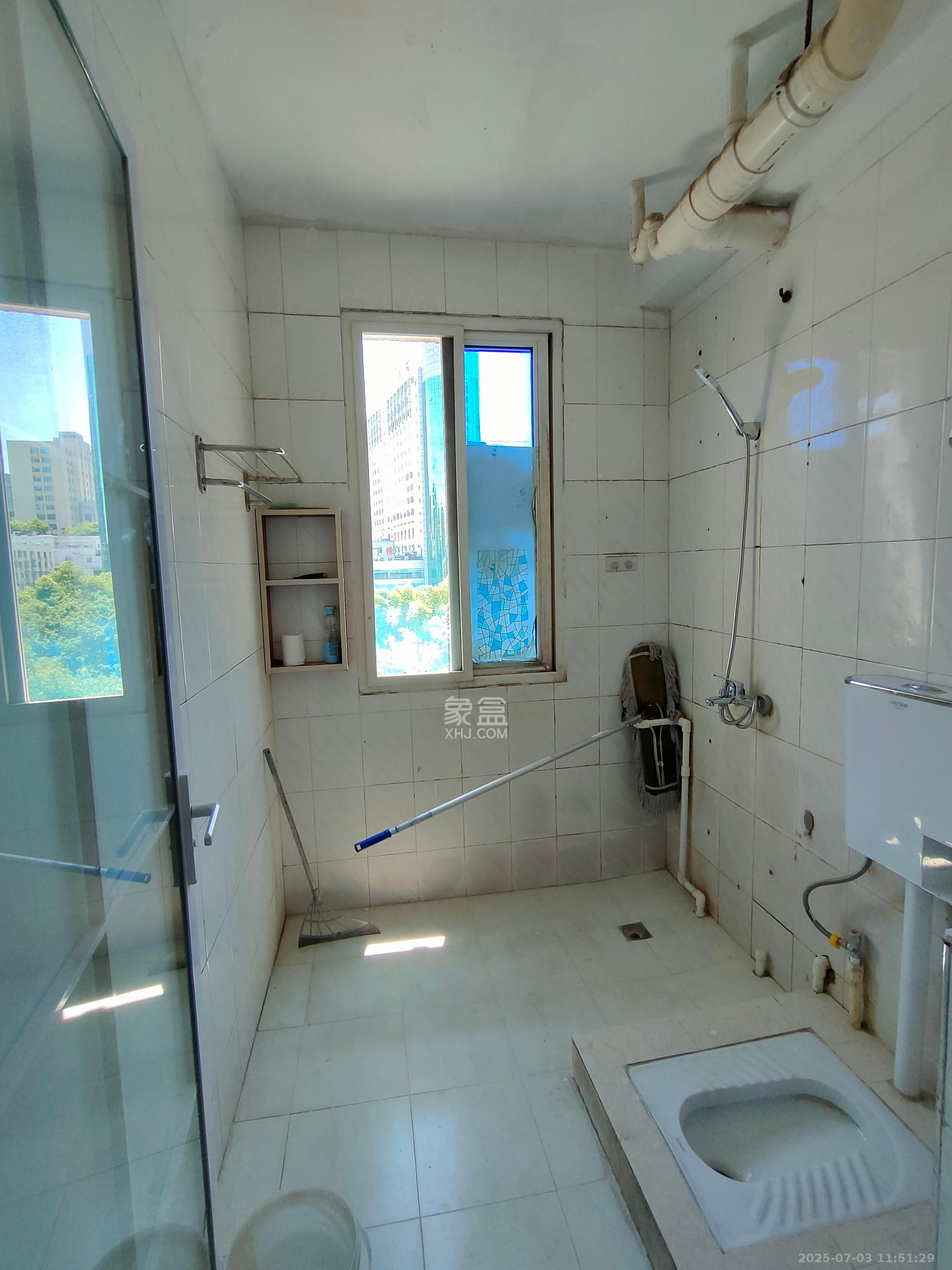 涂家冲社区(涂新小区、农商银行宿舍) 3室2厅1卫 2200.0元/月 涂家冲社区(涂新小区、农商银行宿舍) 3室2厅1卫 2200.0元/月室内图