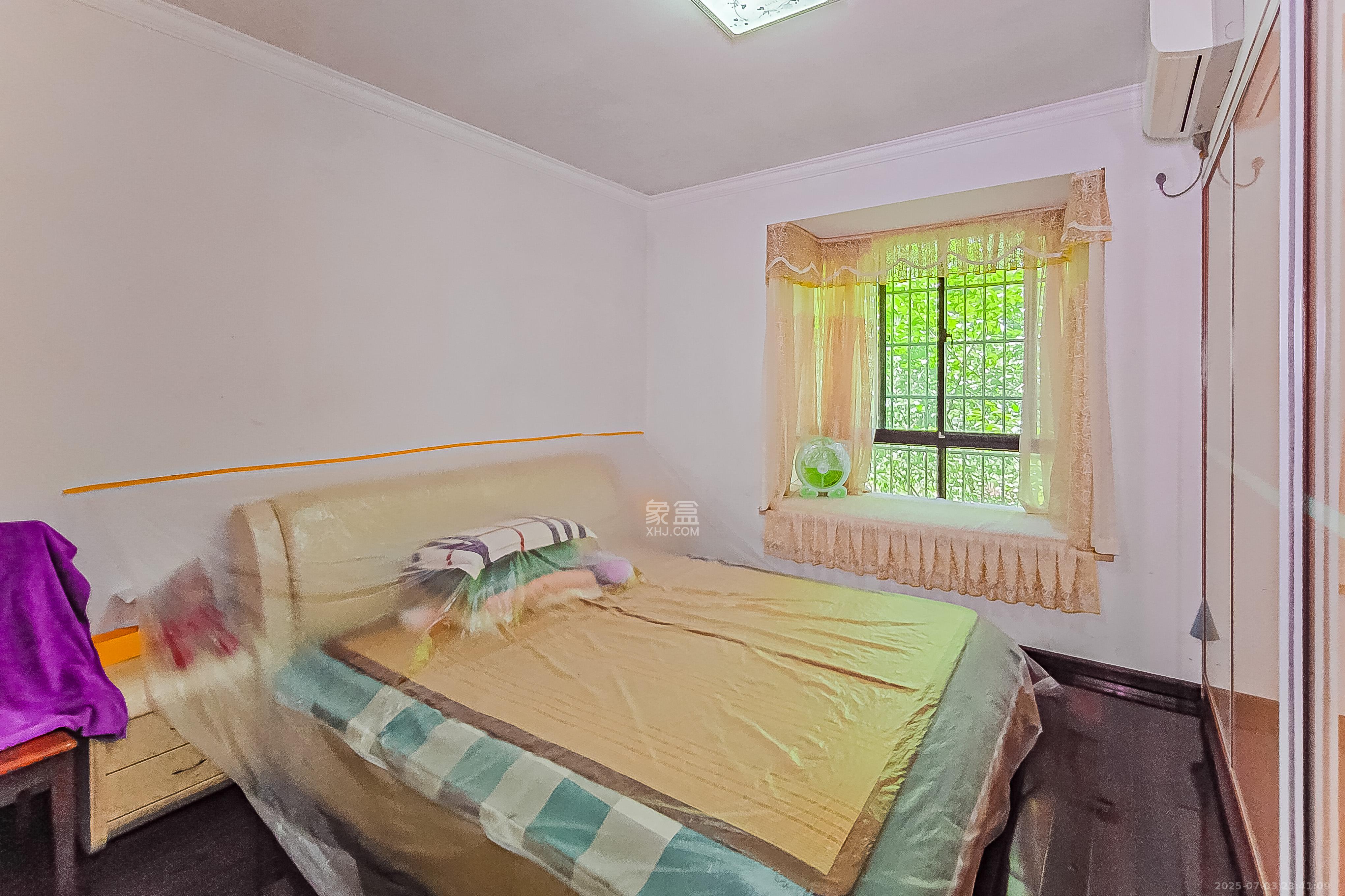 华润凤凰城一期 4室2厅2卫 100.0万 华润凤凰城一期 4室2厅2卫 100.0万卧室