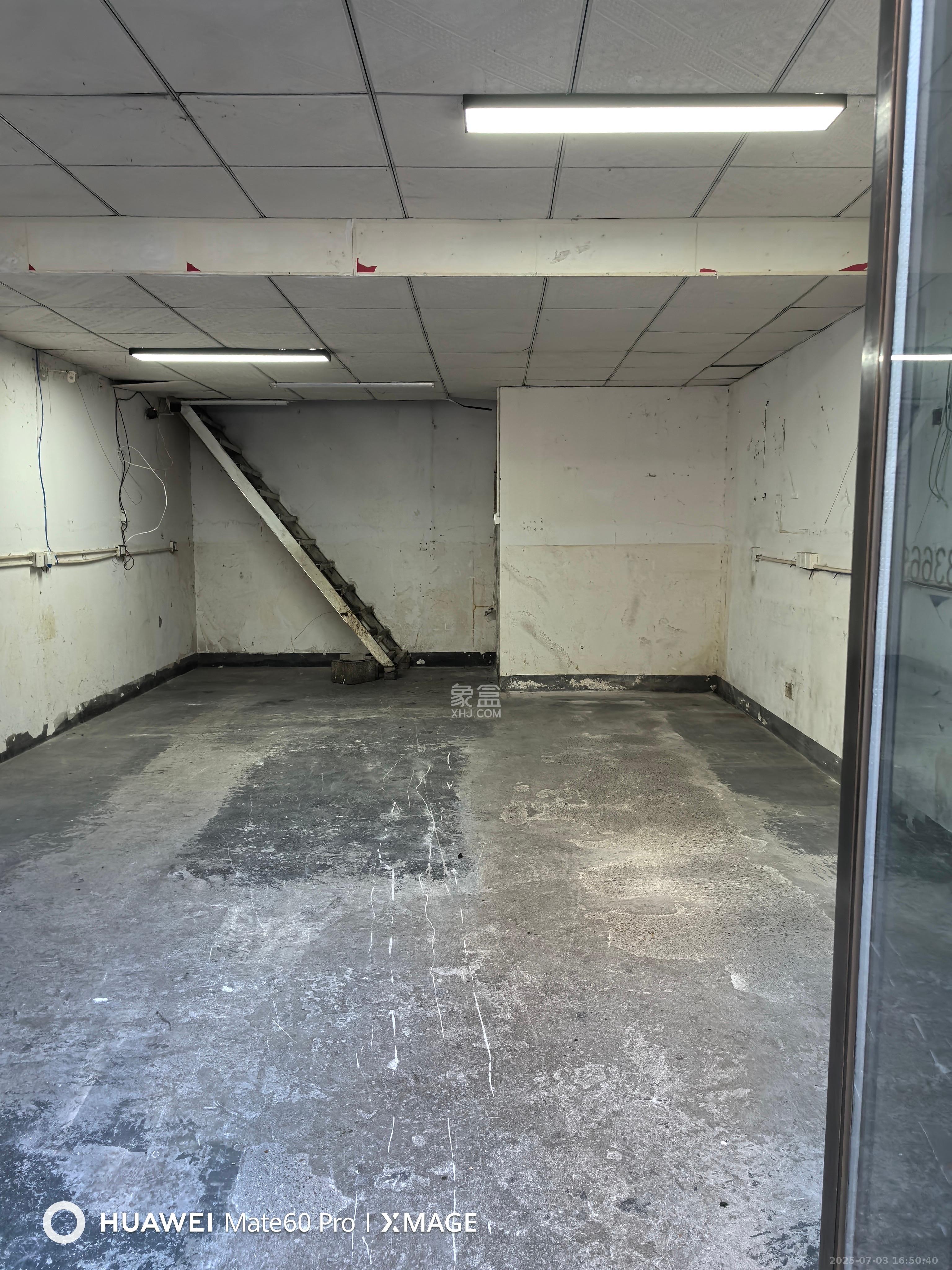 江山帝景哈佛   43.18㎡      5200.0元/月室内图