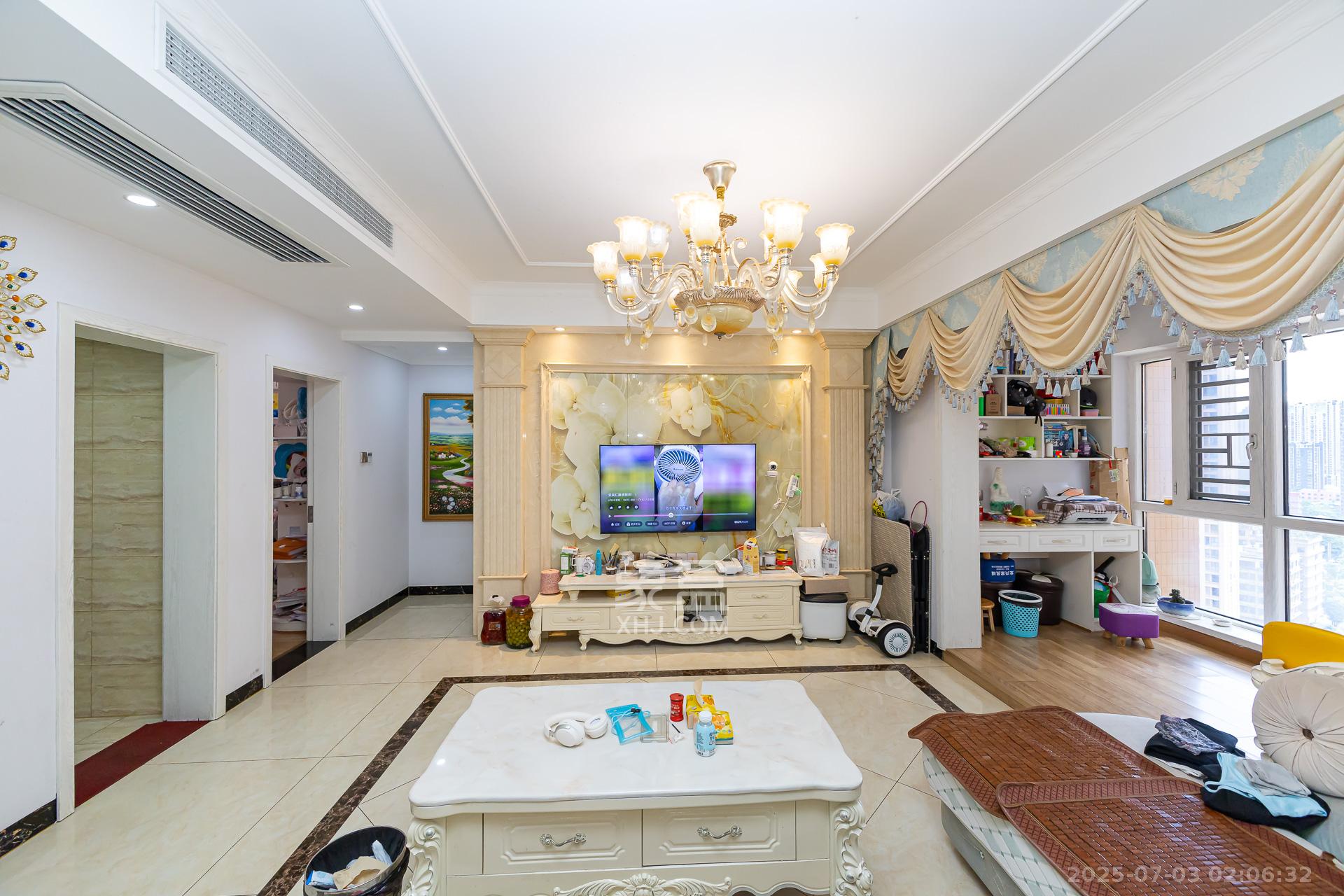 润和又一城 4室2厅2卫 125.0万 润和又一城 4室2厅2卫 125.0万客厅