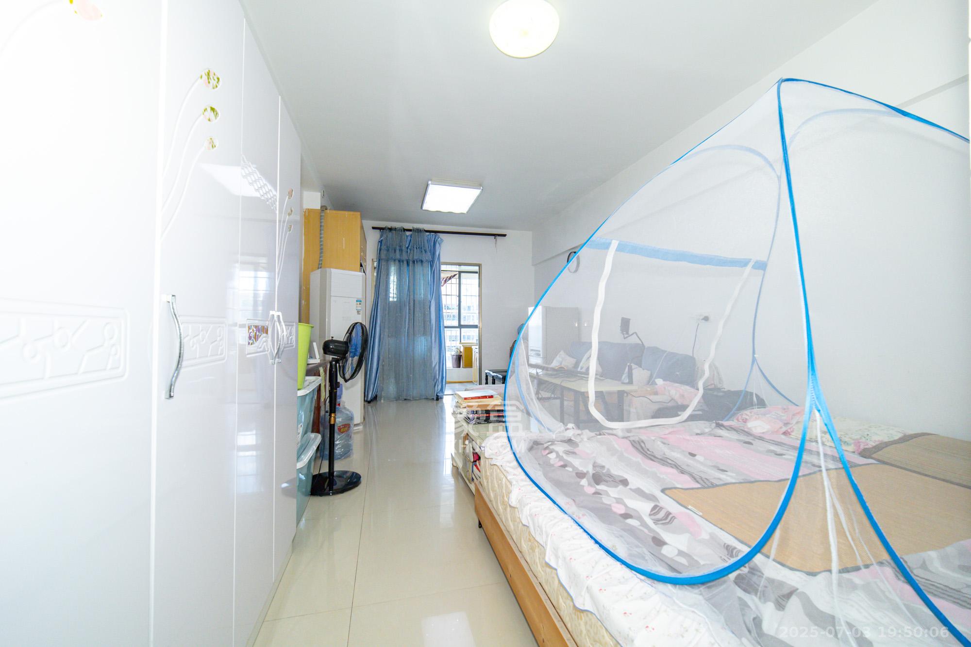 尚都花园城 1室1厅1卫 19.6万 尚都花园城 1室1厅1卫 19.6万客厅