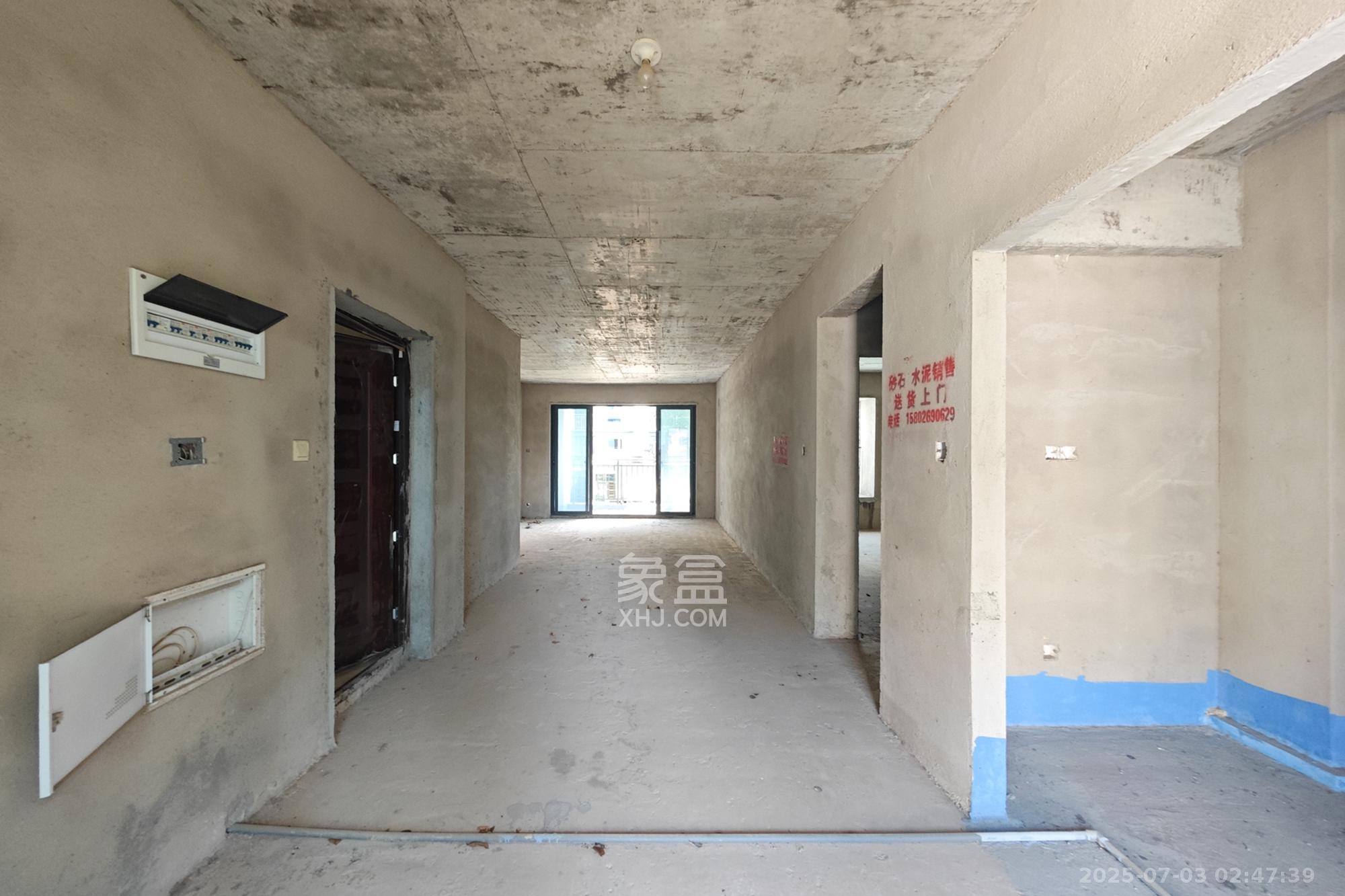 时光潇湘学府(浔学苑)  3室2厅2卫    50.8万 时光潇湘学府(浔学苑)  3室2厅2卫    50.8万客厅