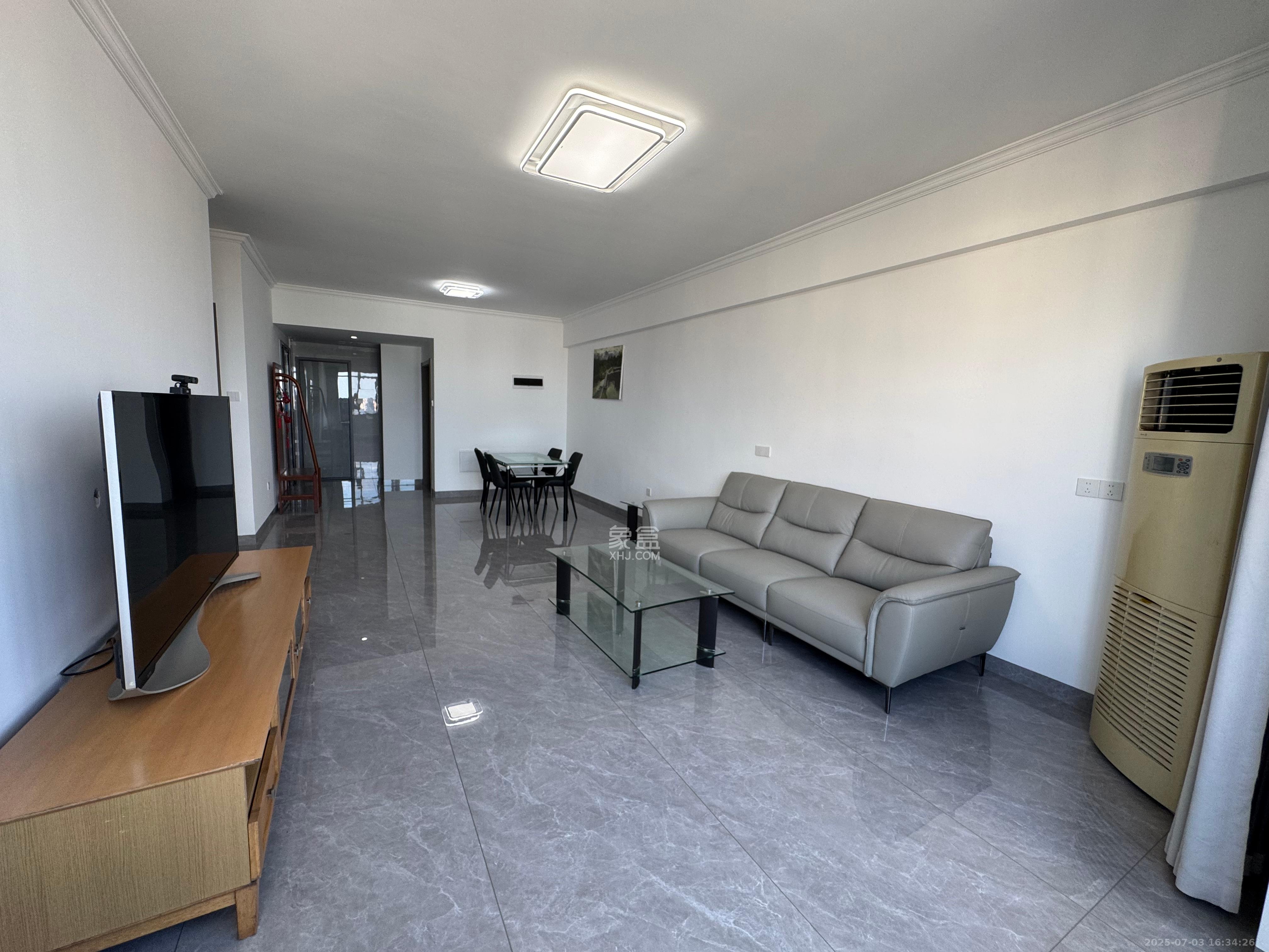 建鸿达现代城 3室2厅1卫 5300.0元/月 建鸿达现代城 3室2厅1卫 5300.0元/月室内图