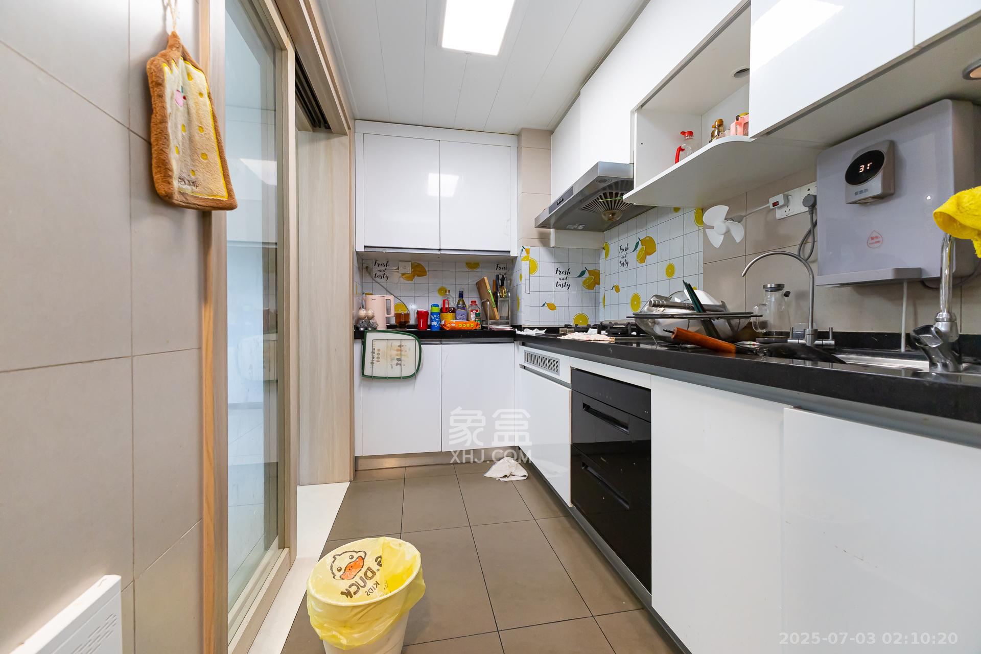 时代倾城五期 1室0厅0卫 93.0万 时代倾城五期 1室0厅0卫 93.0万厨房