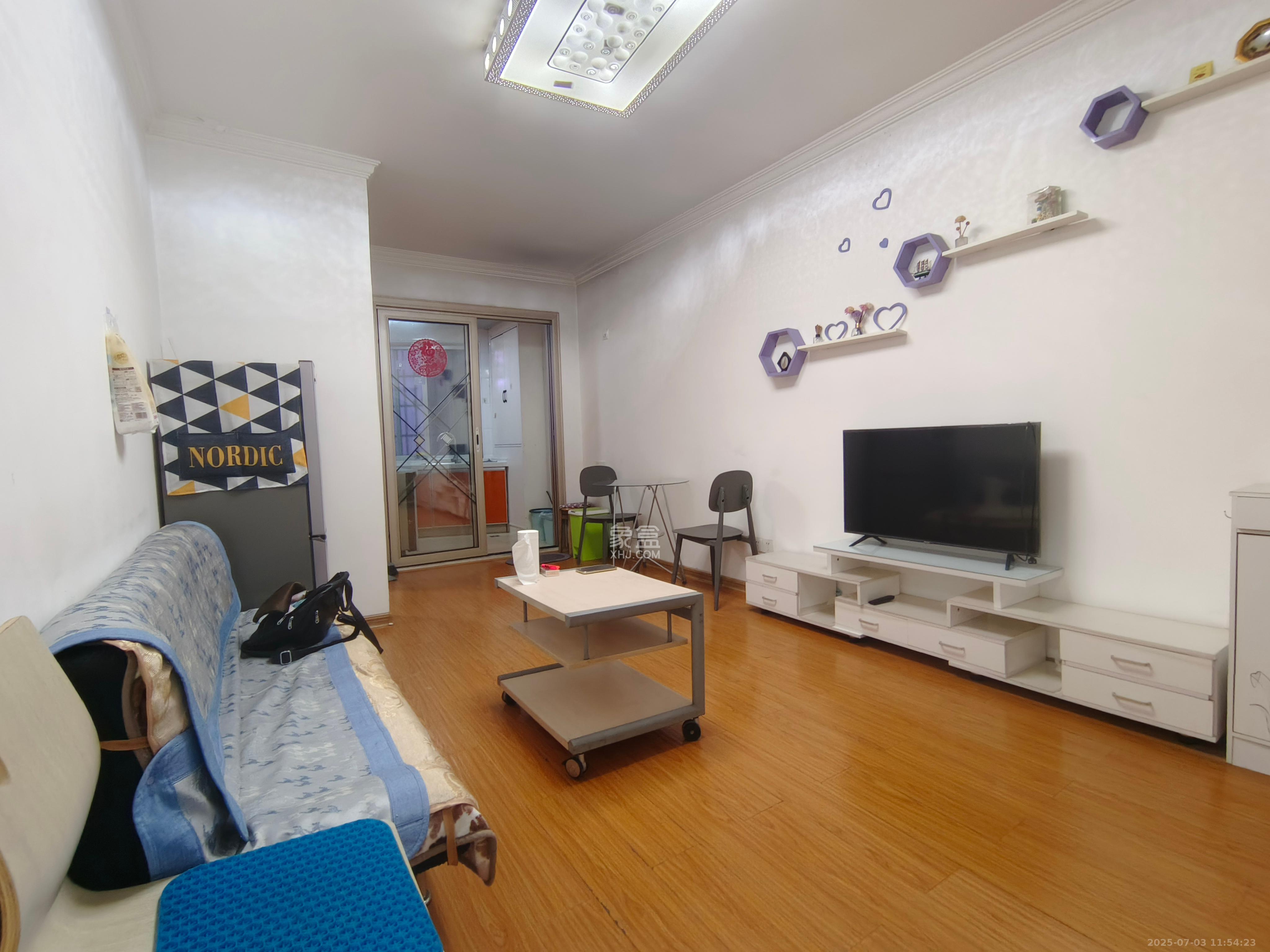 明景公寓  2室1厅1卫    2500.0元/月 明景公寓  2室1厅1卫    2500.0元/月室内图