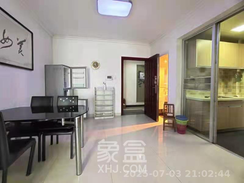 长房时代城  2室2厅1卫   2500.00元/月室内图