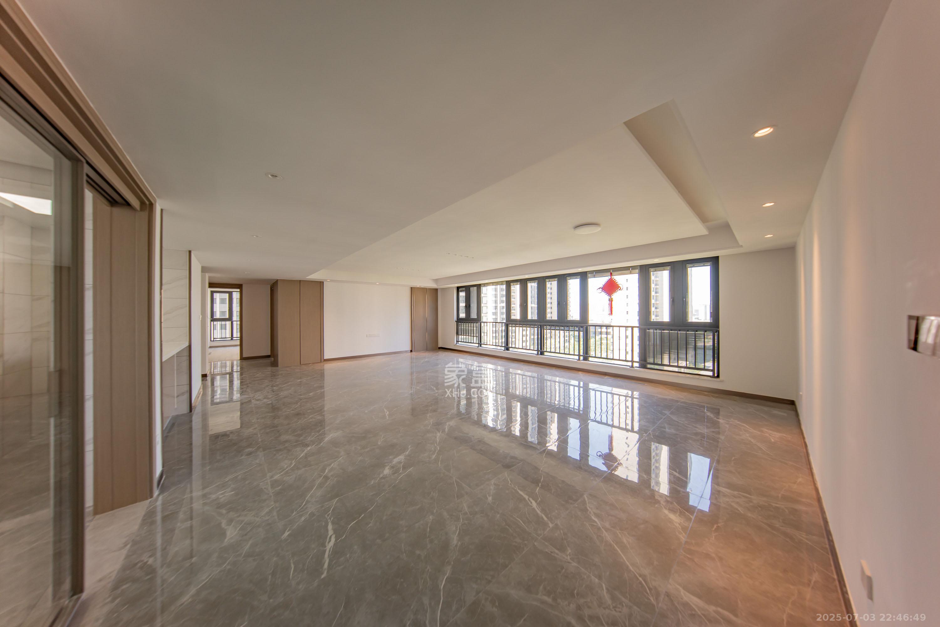 建投象山国际  5室2厅3卫   313.80万